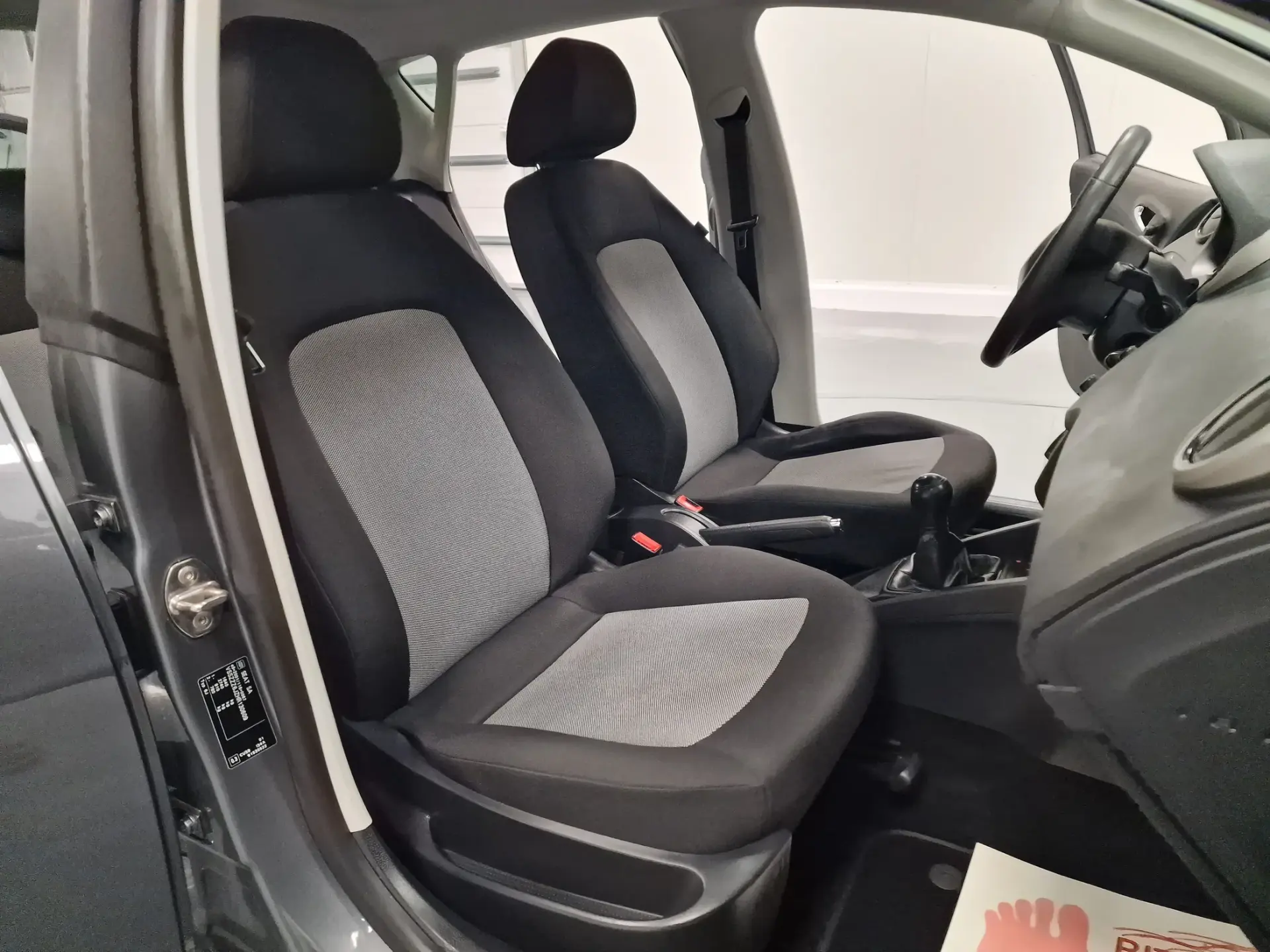 SEAT Ibiza 1.4 TDi Reference 32