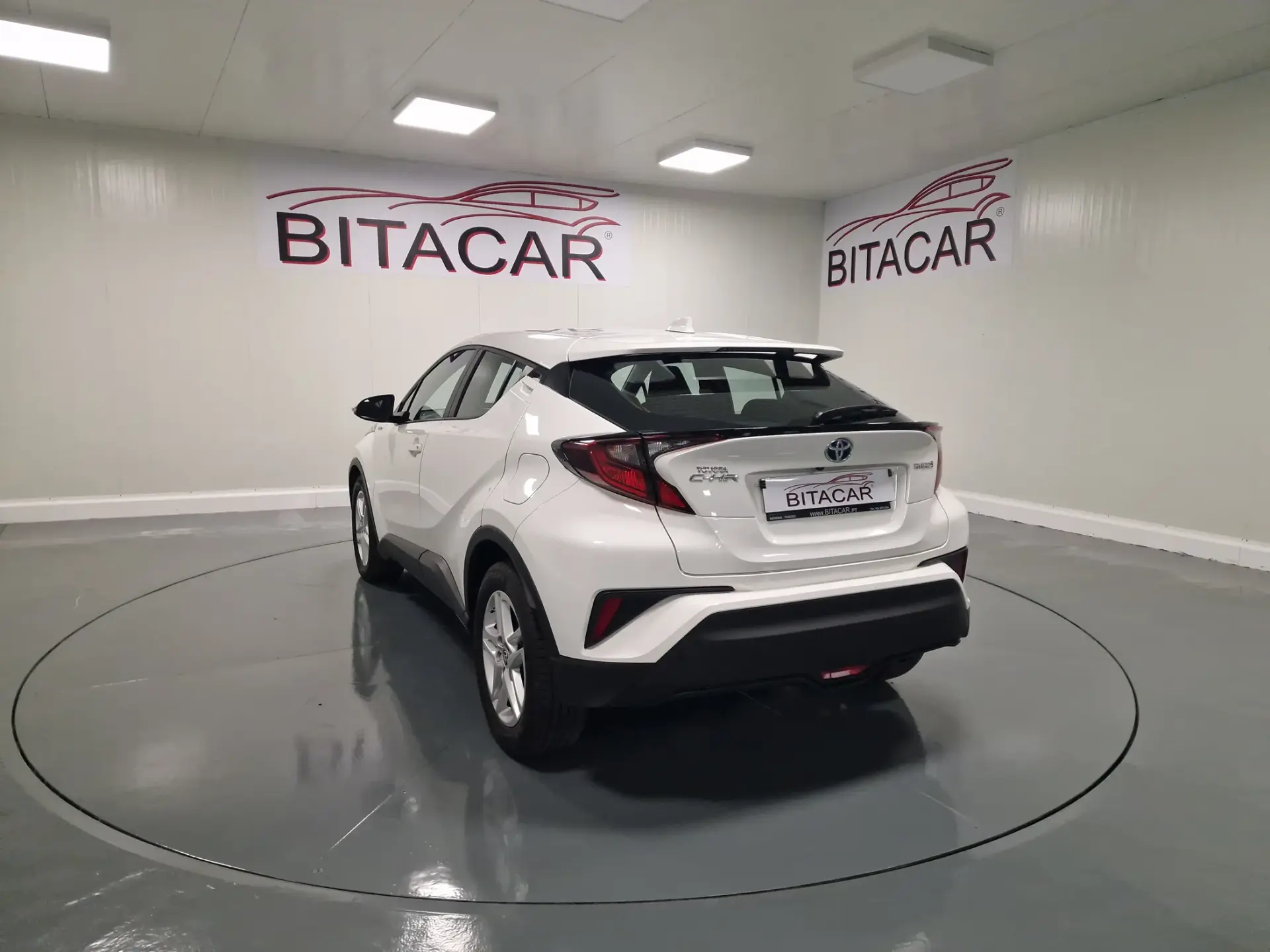 Toyota C-HR 1.8 Hybrid Comfort 18