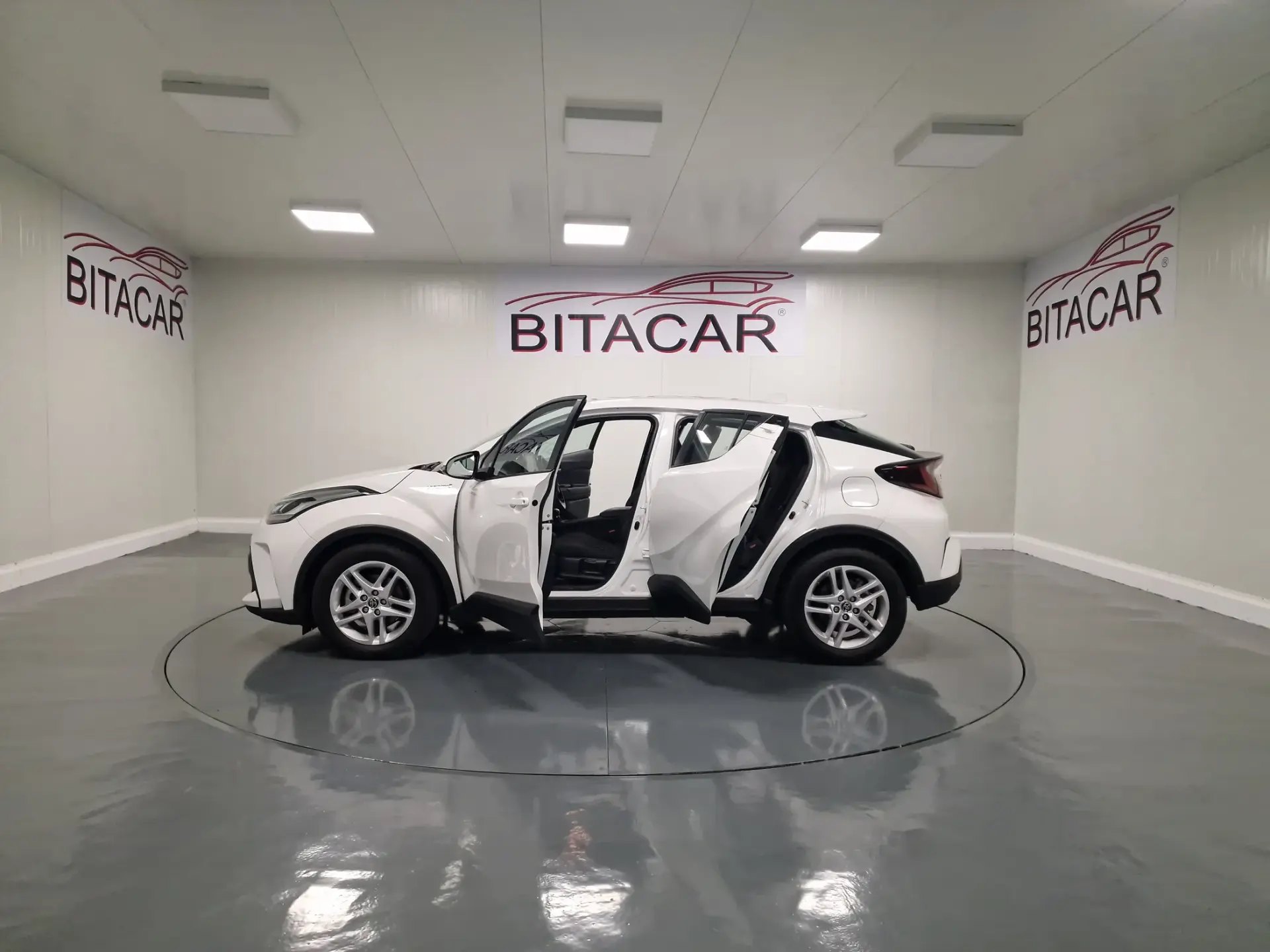 Toyota C-HR 1.8 Hybrid Comfort 37