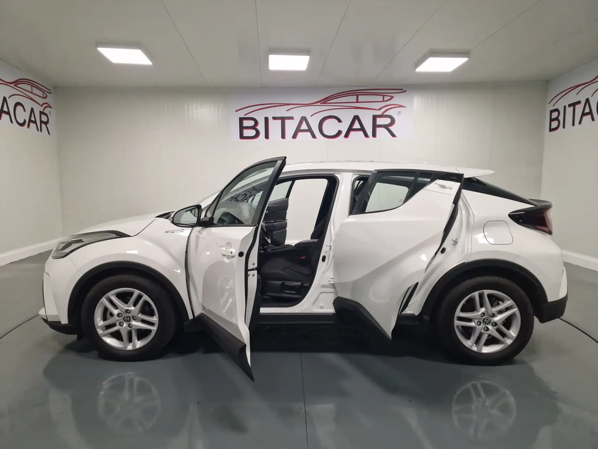 Toyota C-HR 1.8 Hybrid Comfort 38