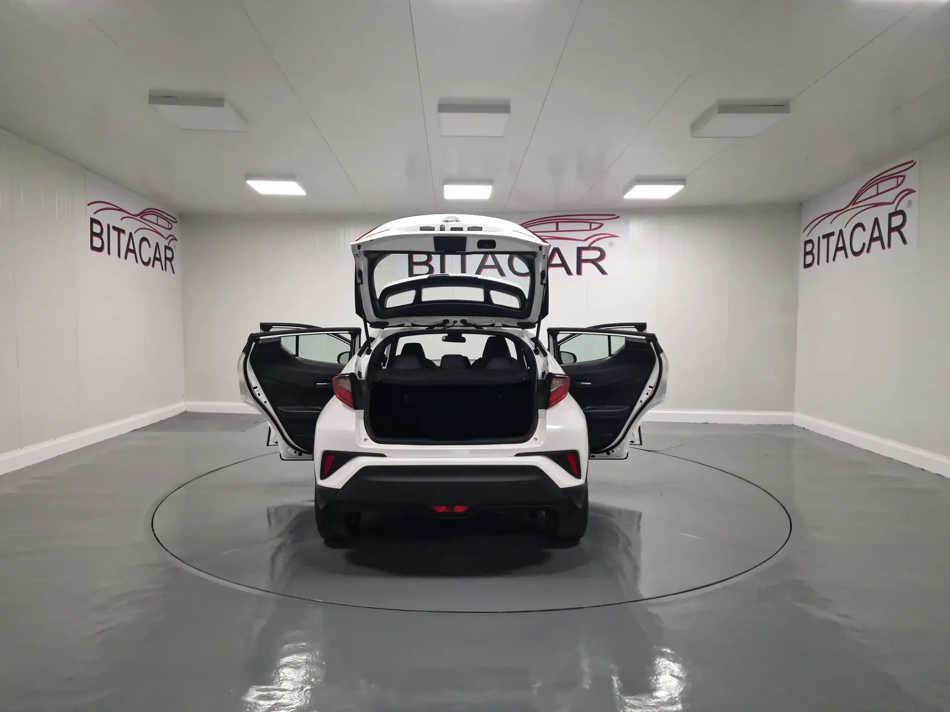 Toyota C-HR 1.8 Hybrid Comfort 44