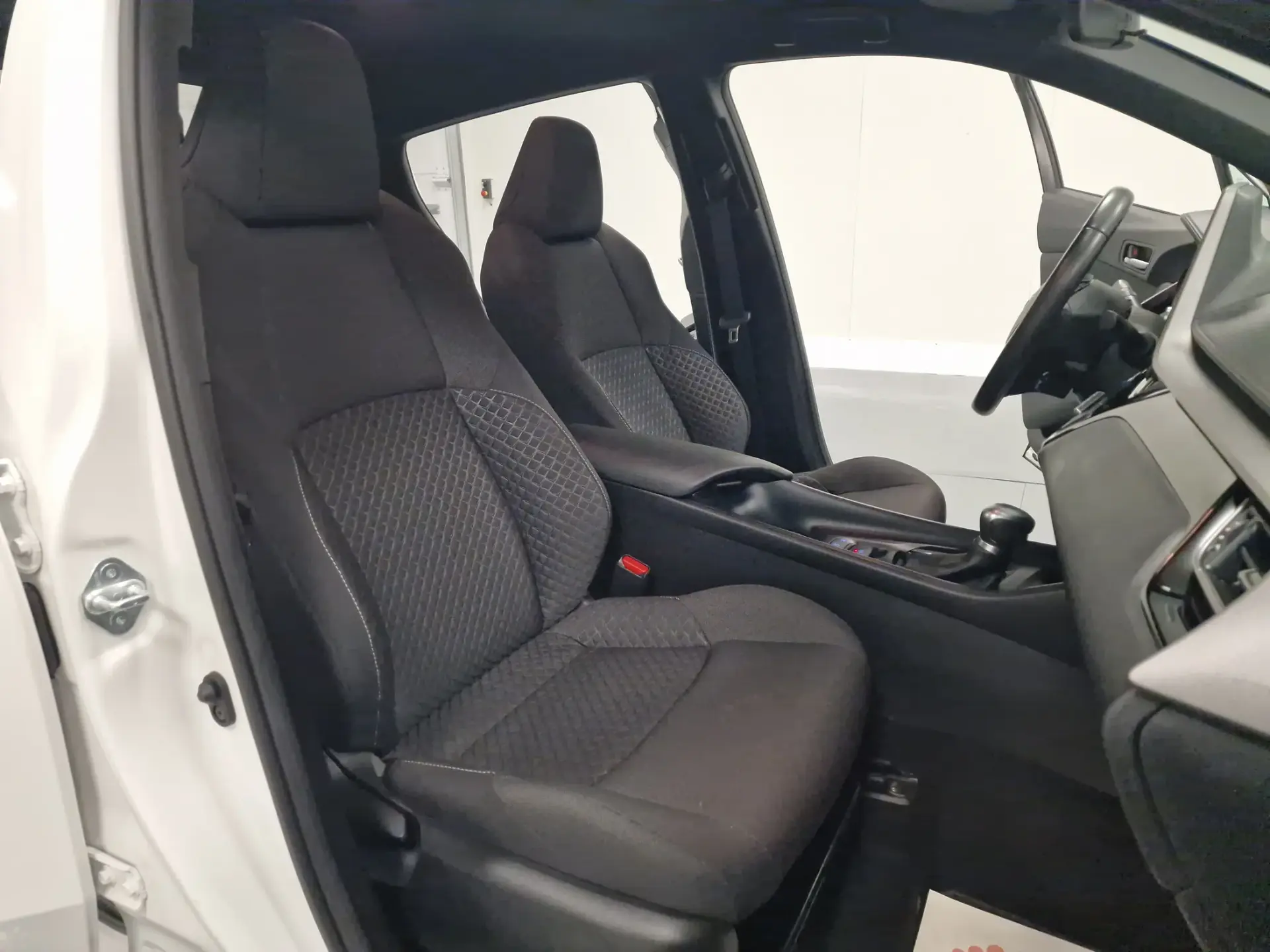 Toyota C-HR 1.8 Hybrid Comfort 66