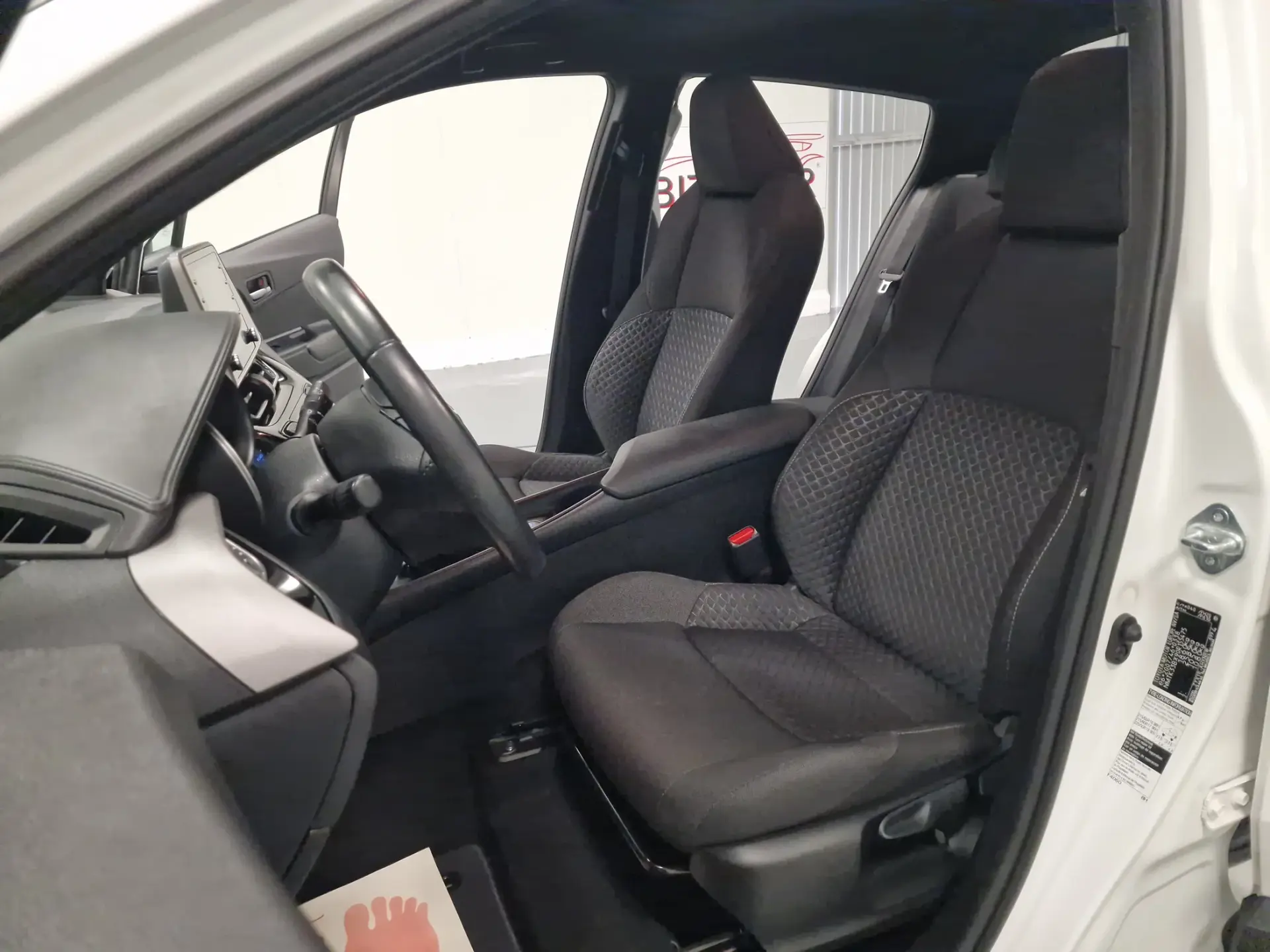 Toyota C-HR 1.8 Hybrid Comfort 74