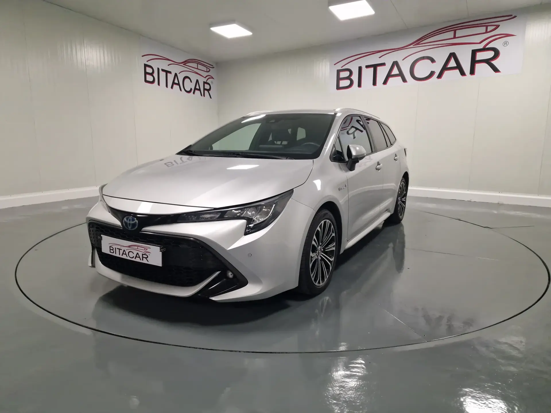 Toyota Corolla Touring Sports 1.8 Hybrid Comfort+P.Sport 16