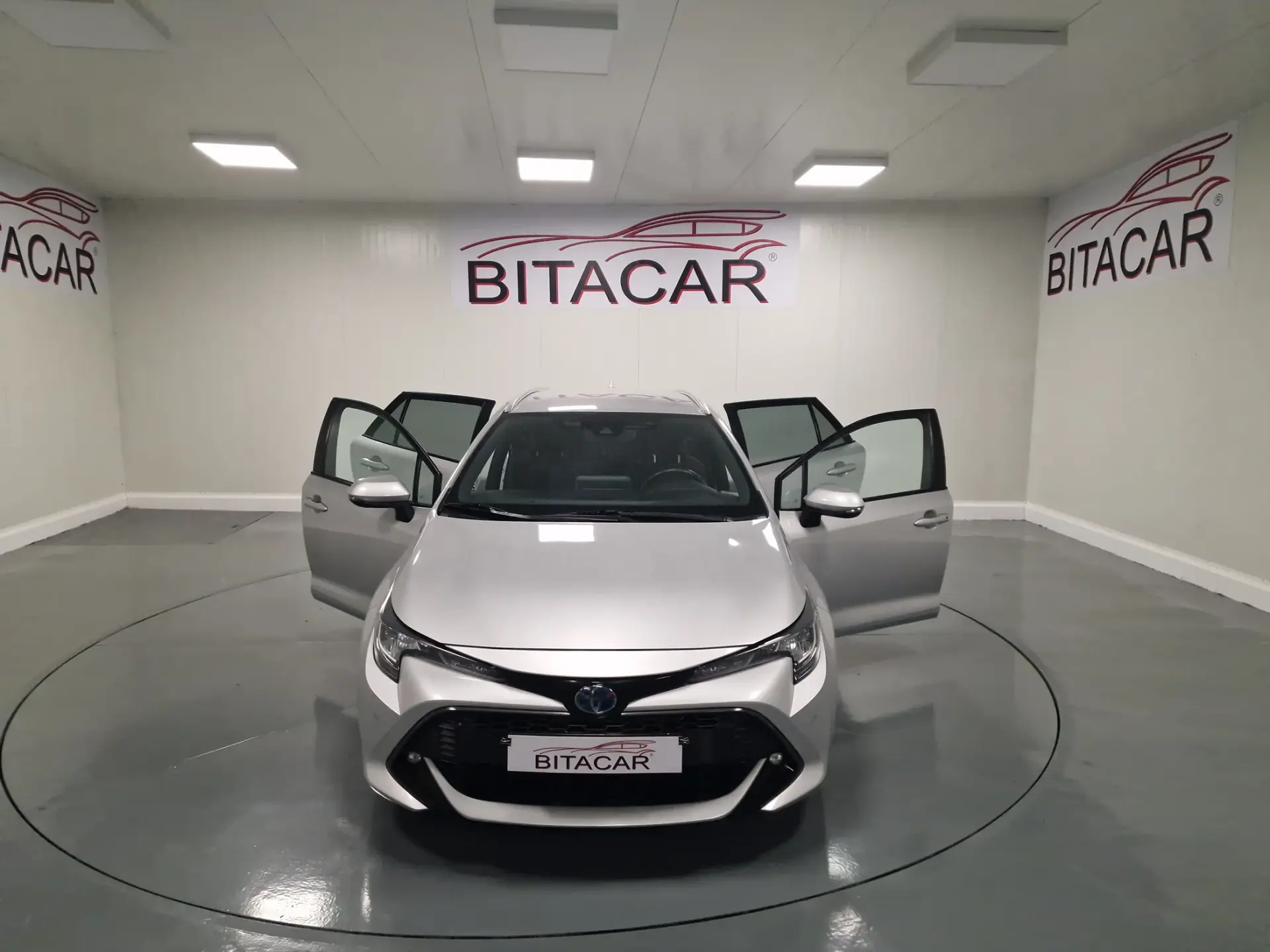 Toyota Corolla Touring Sports 1.8 Hybrid Comfort+P.Sport 39