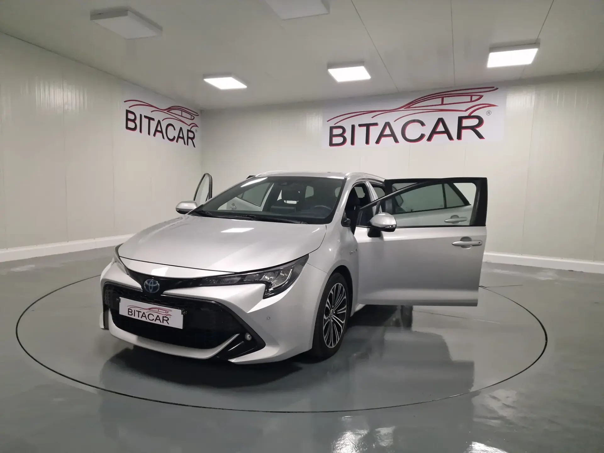 Toyota Corolla Touring Sports 1.8 Hybrid Comfort+P.Sport 40