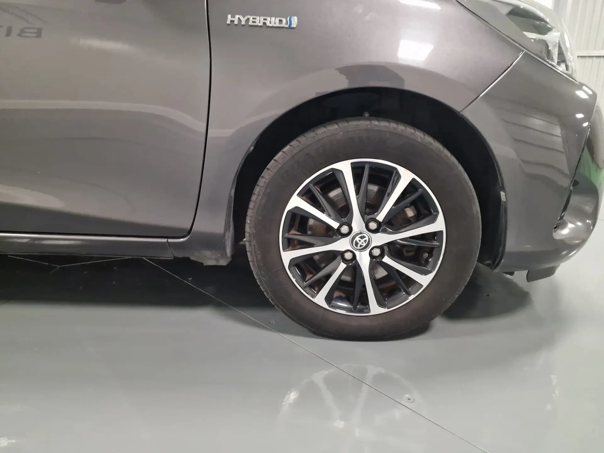 Toyota Yaris 1.5 HSD Comfort 5