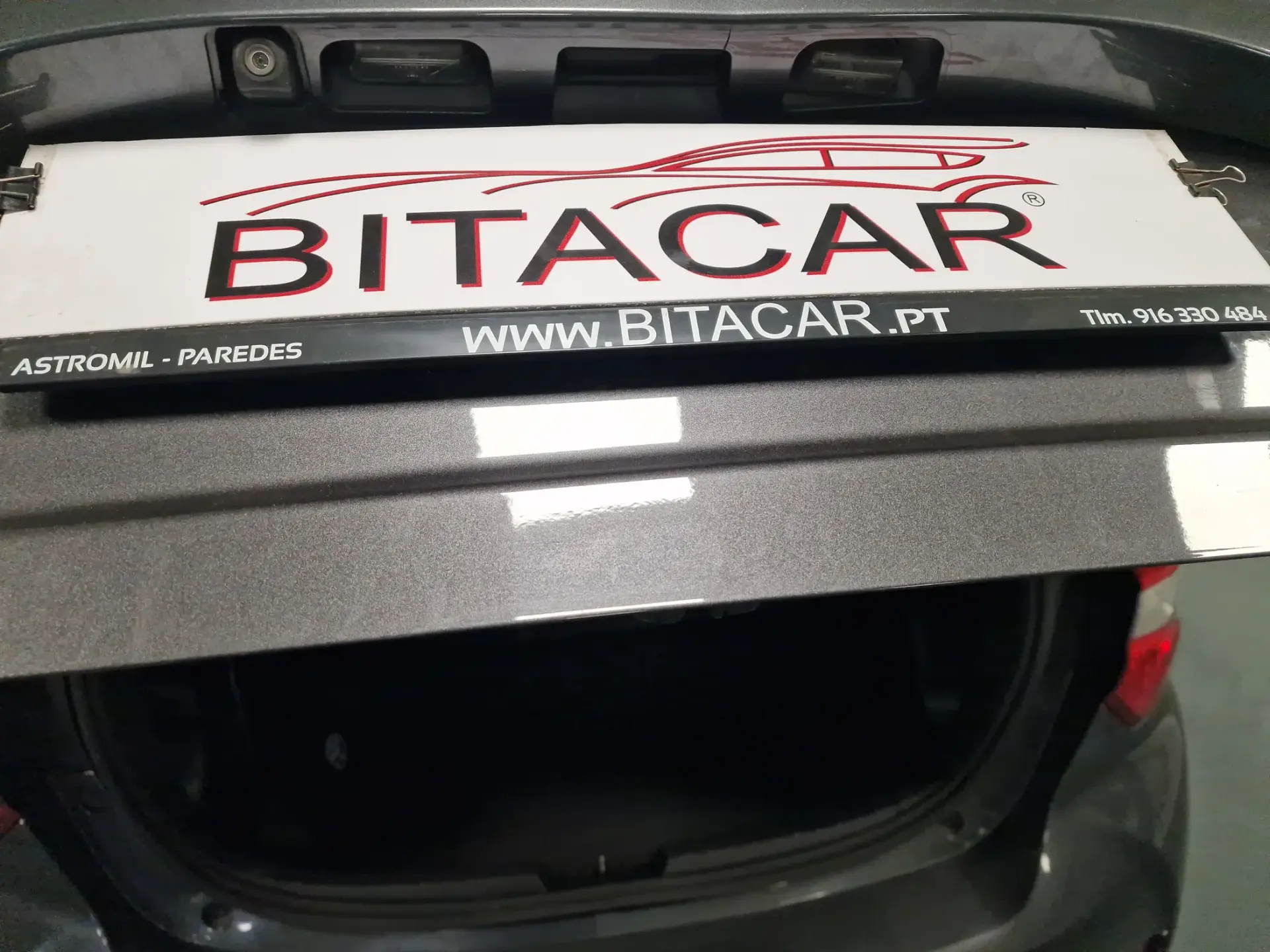 Toyota Yaris 1.5 HSD Comfort 14