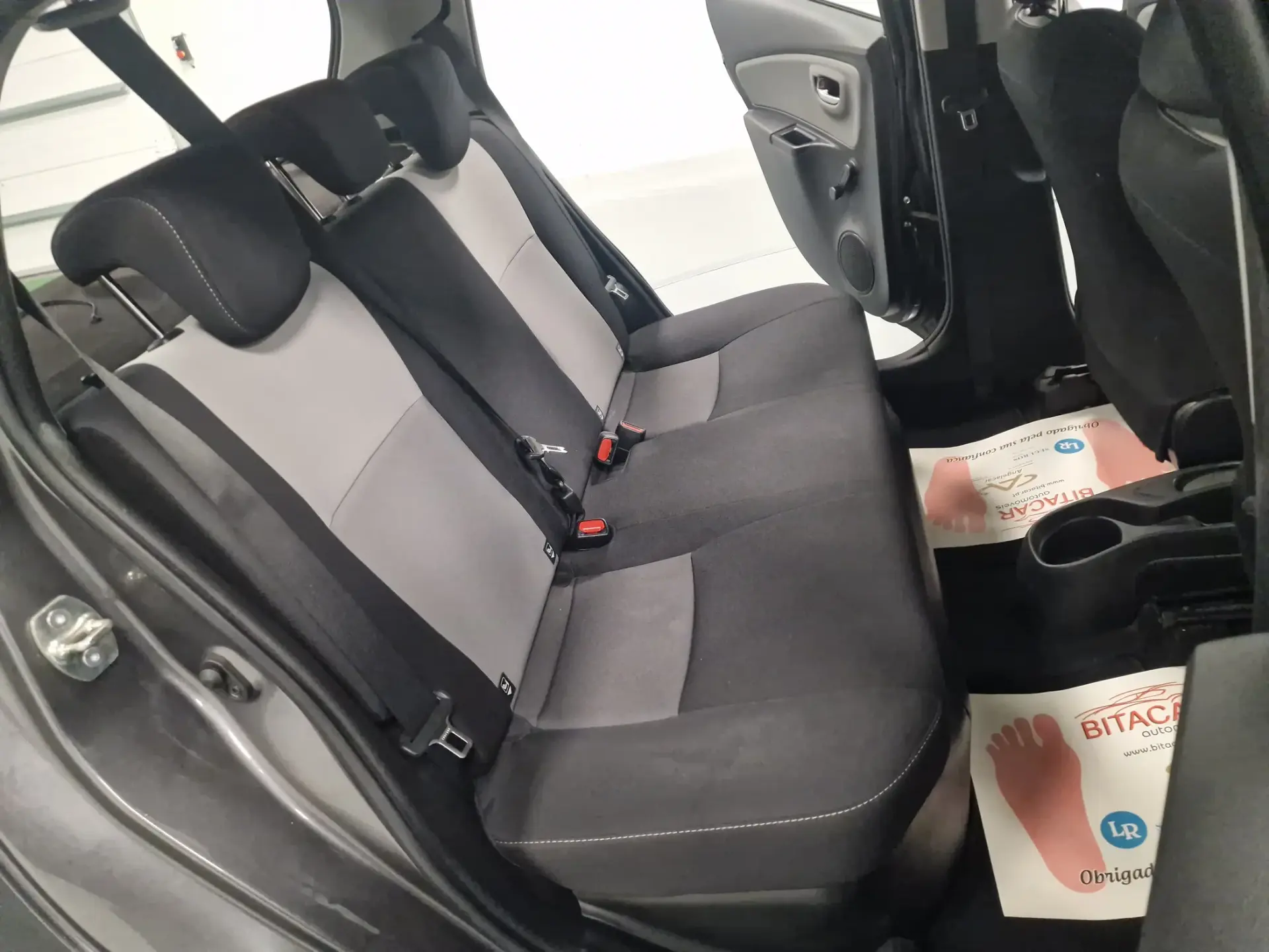 Toyota Yaris 1.5 HSD Comfort 37