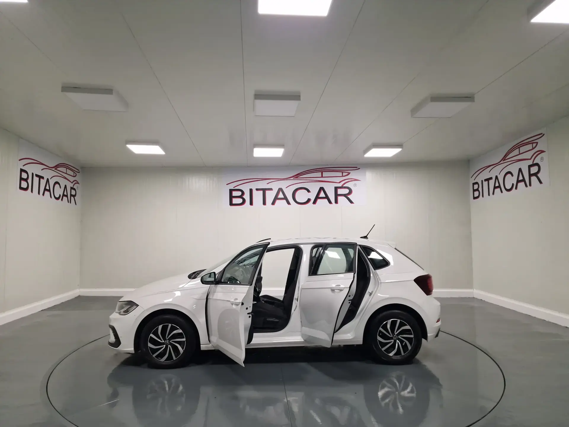 Volkswagen Polo 1.0 TSI Life 13