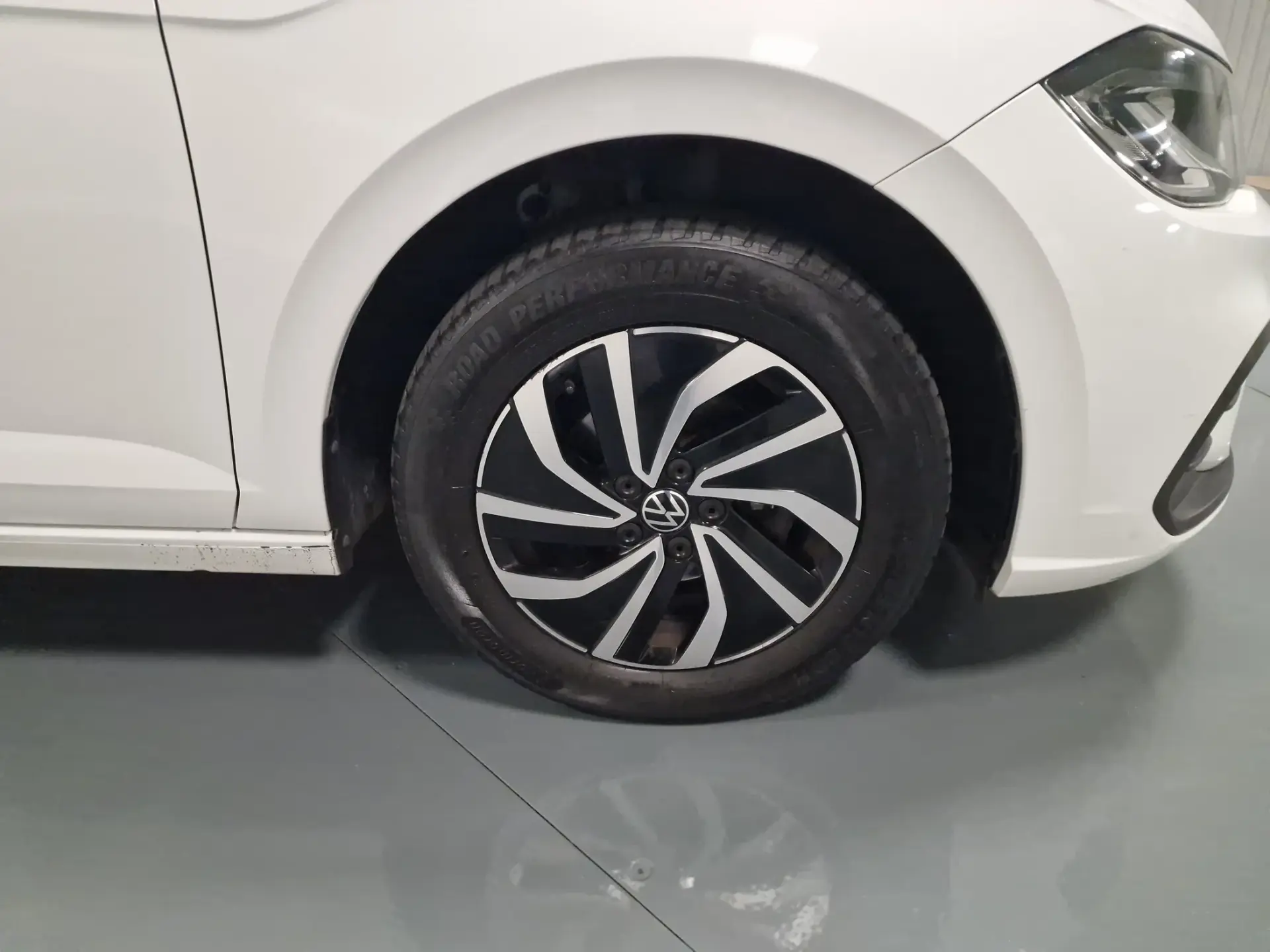 Volkswagen Polo 1.0 TSI Life 19