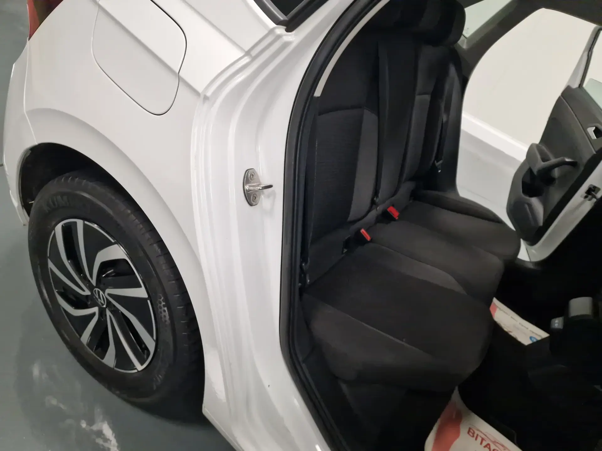 Volkswagen Polo 1.0 TSI Life 28