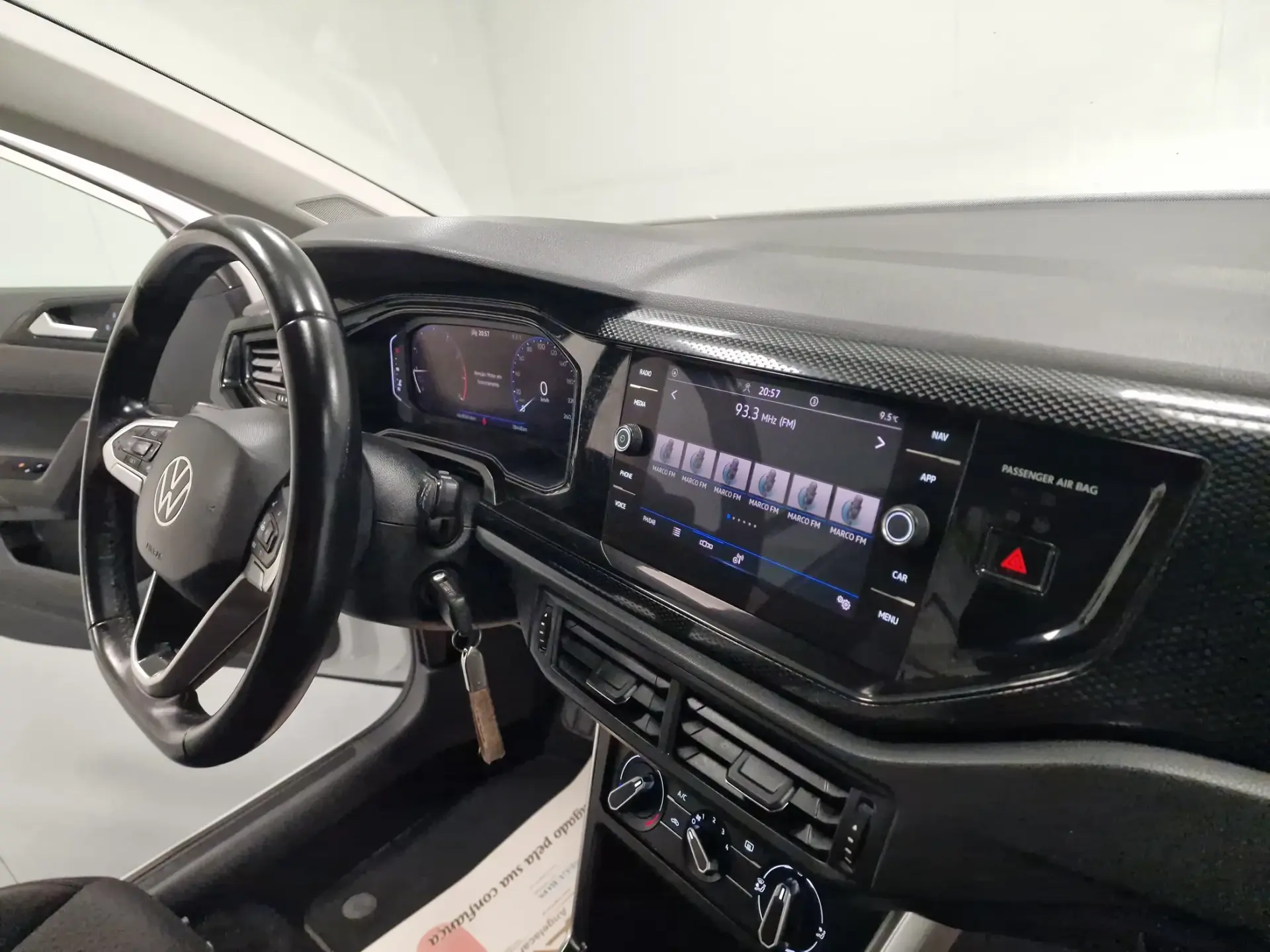 Volkswagen Polo 1.0 TSI Life 38