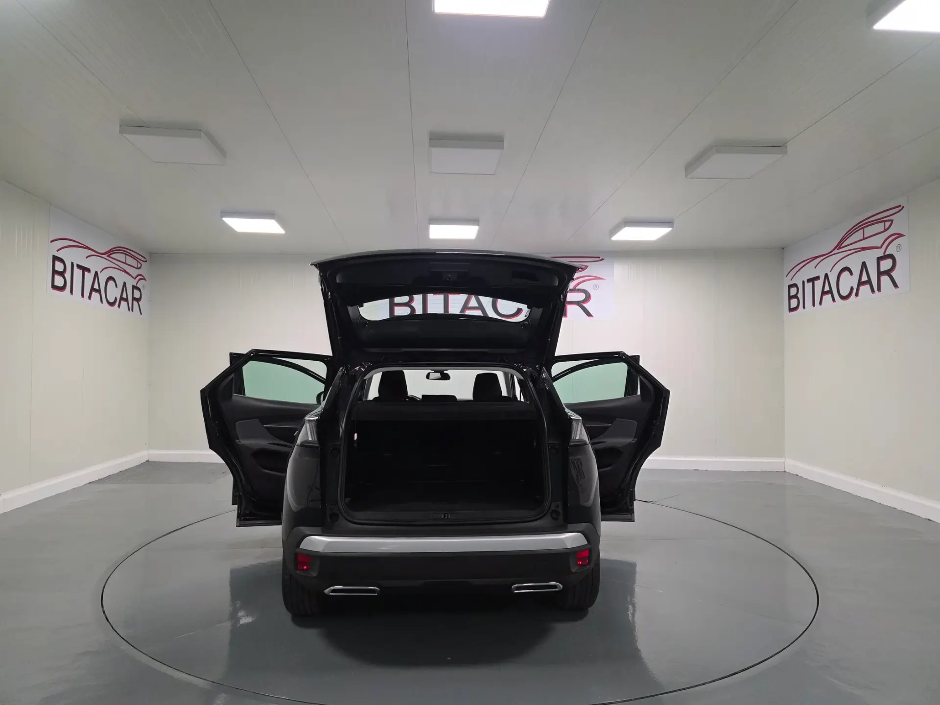 Peugeot 3008 1.5 BlueHDi Style 42