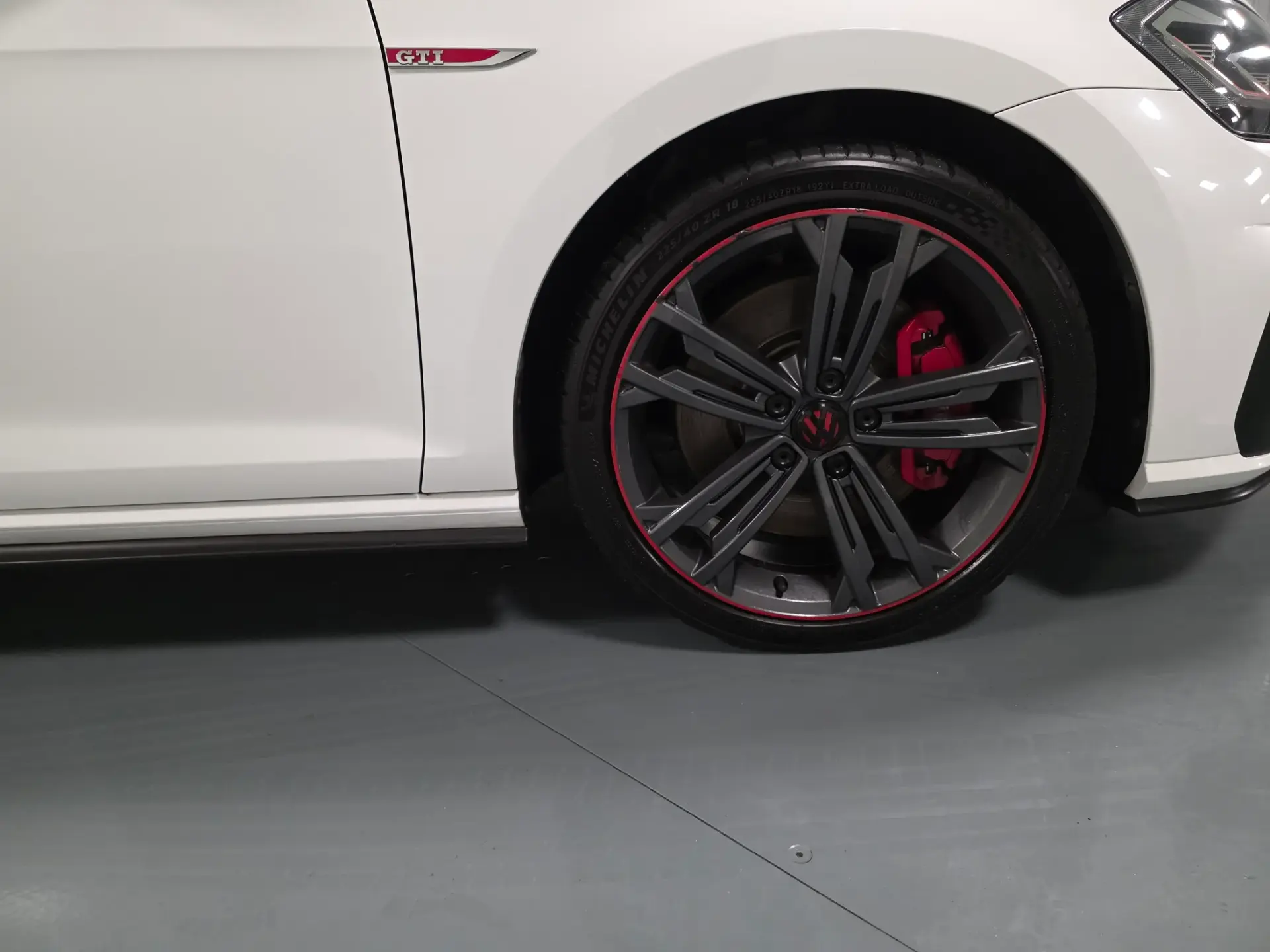 Volkswagen Golf 2.0 TSI GTI DSG Performance 4