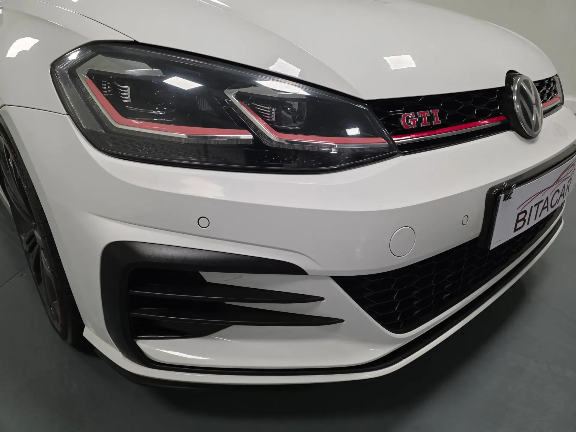 Volkswagen Golf 2.0 TSI GTI DSG Performance 5