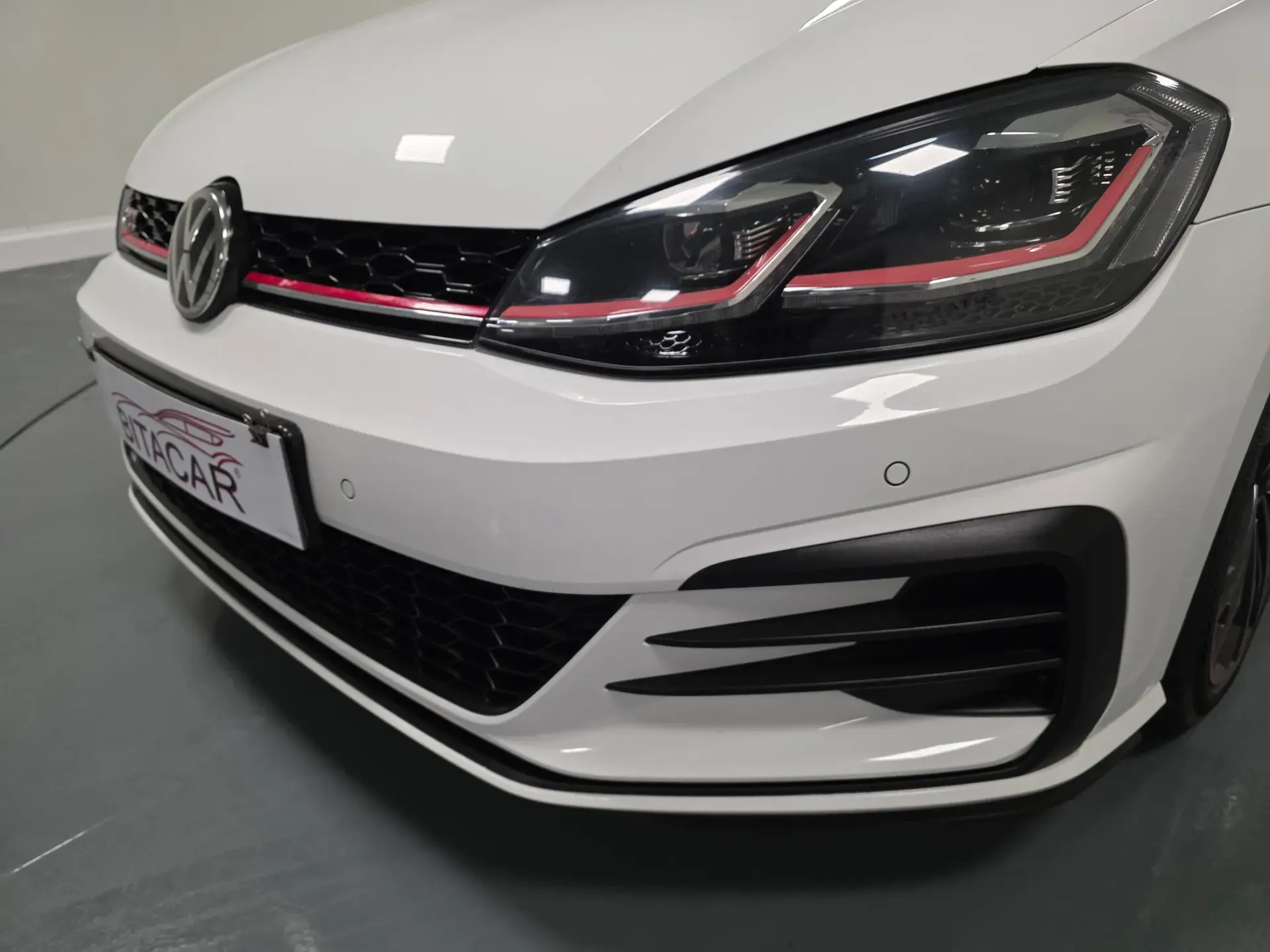 Volkswagen Golf 2.0 TSI GTI DSG Performance 11