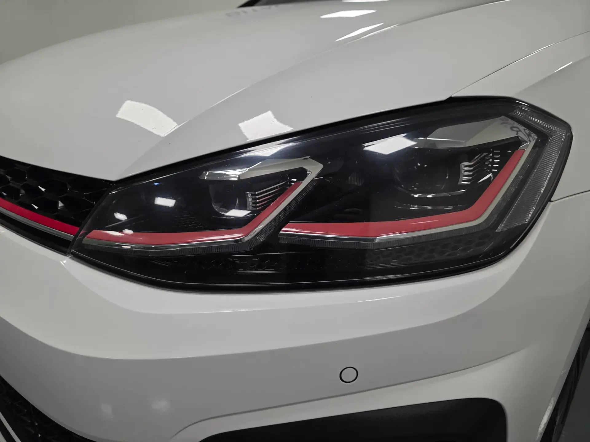 Volkswagen Golf 2.0 TSI GTI DSG Performance 12