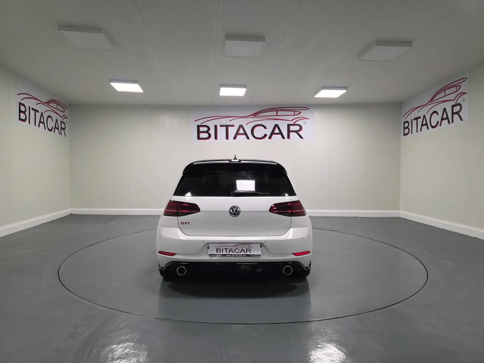 Volkswagen Golf 2.0 TSI GTI DSG Performance 24