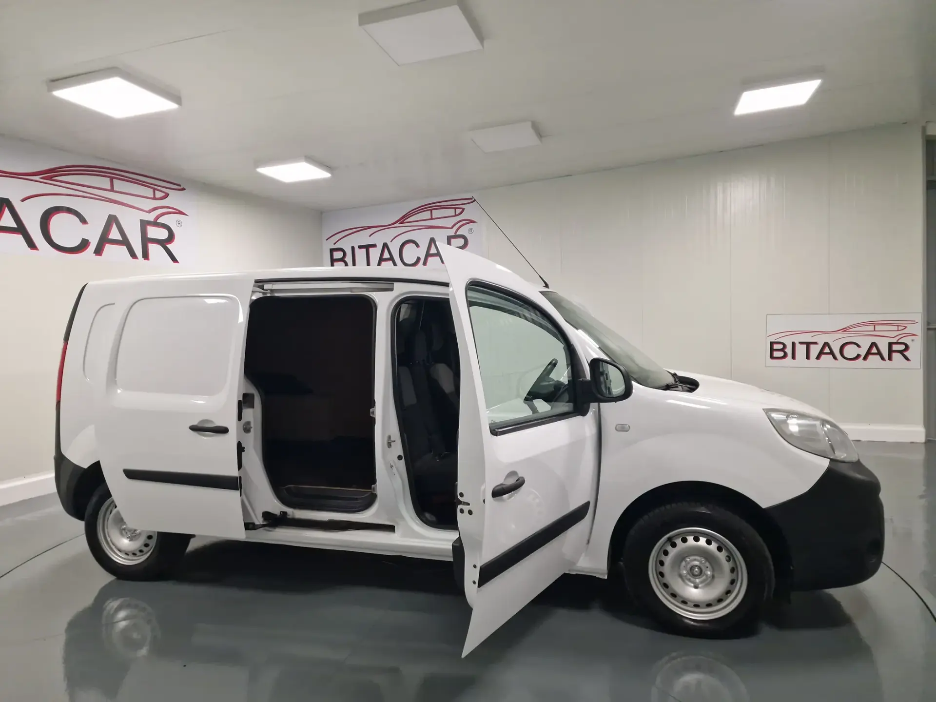 Renault Kangoo EXPRESS 1.5 DCI 90HP ENERGY S/S MAXI BUSINESS 30