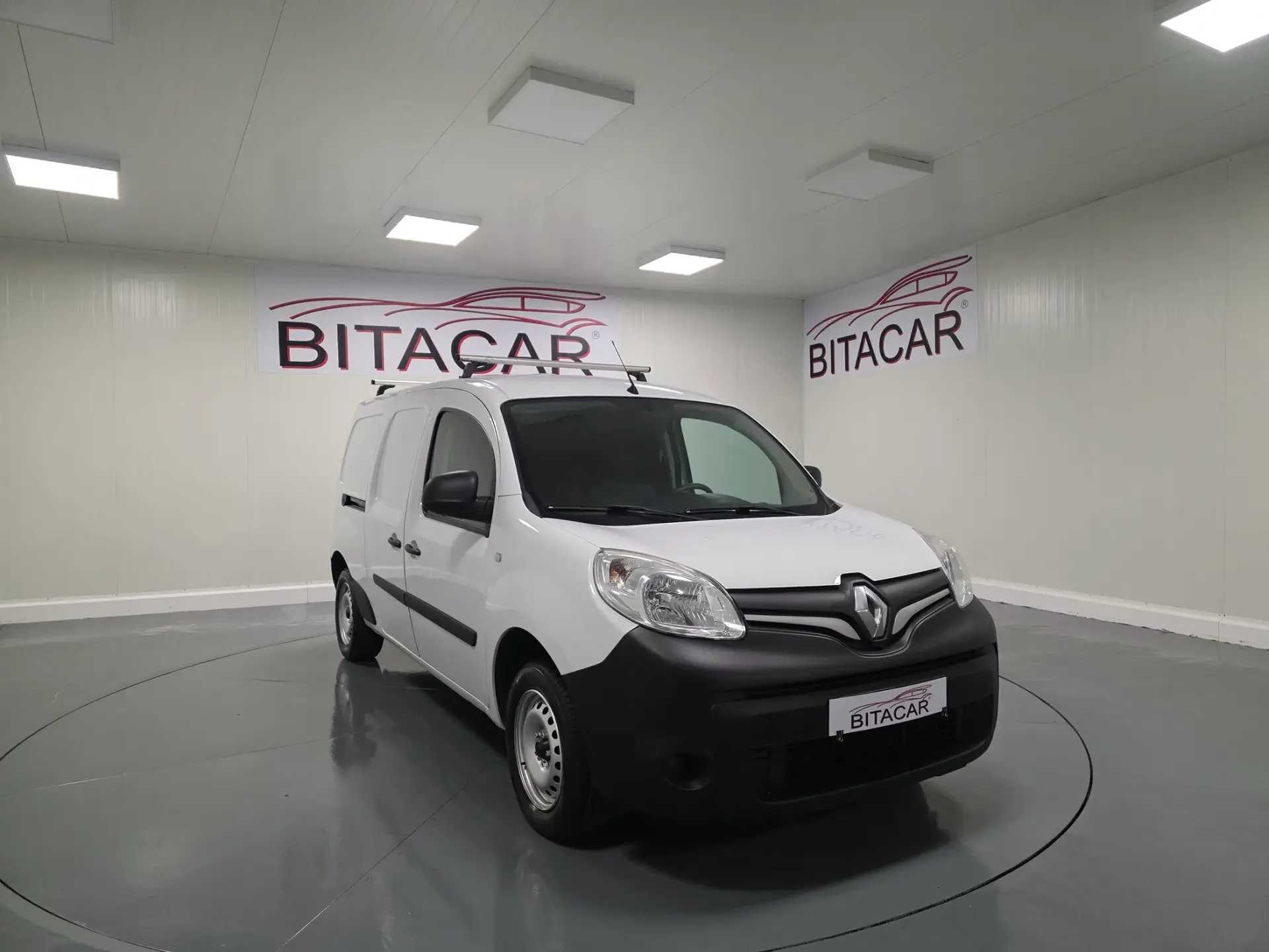 Renault Kangoo 1.5 DCI 95CV MAXI IVA DEDUTIVEL 1