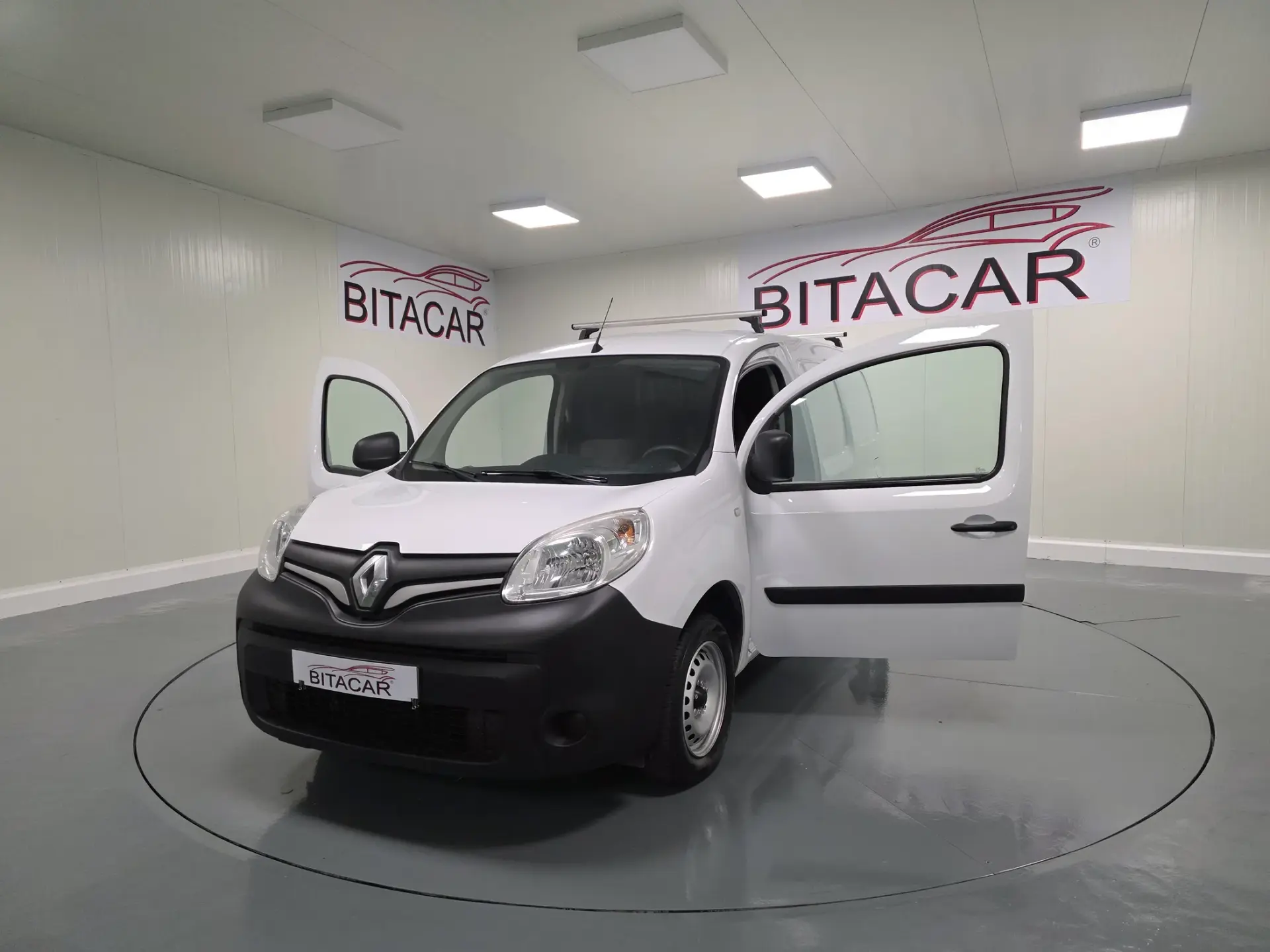 Renault Kangoo 1.5 DCI 95CV MAXI IVA DEDUTIVEL 18