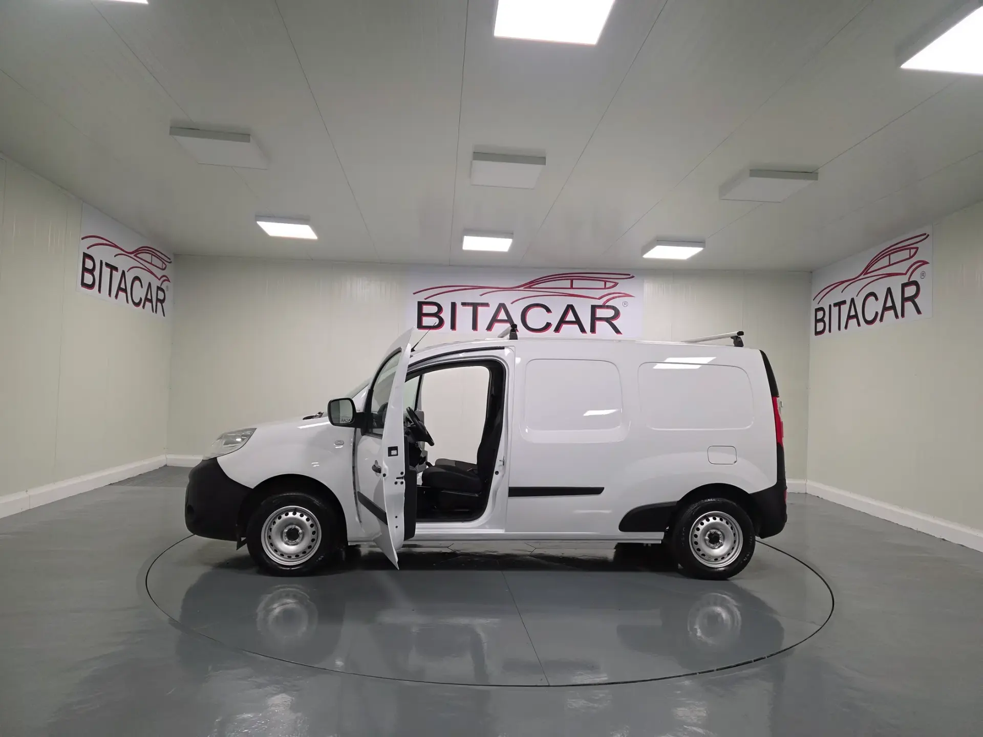 Renault Kangoo 1.5 DCI 95CV MAXI IVA DEDUTIVEL 36