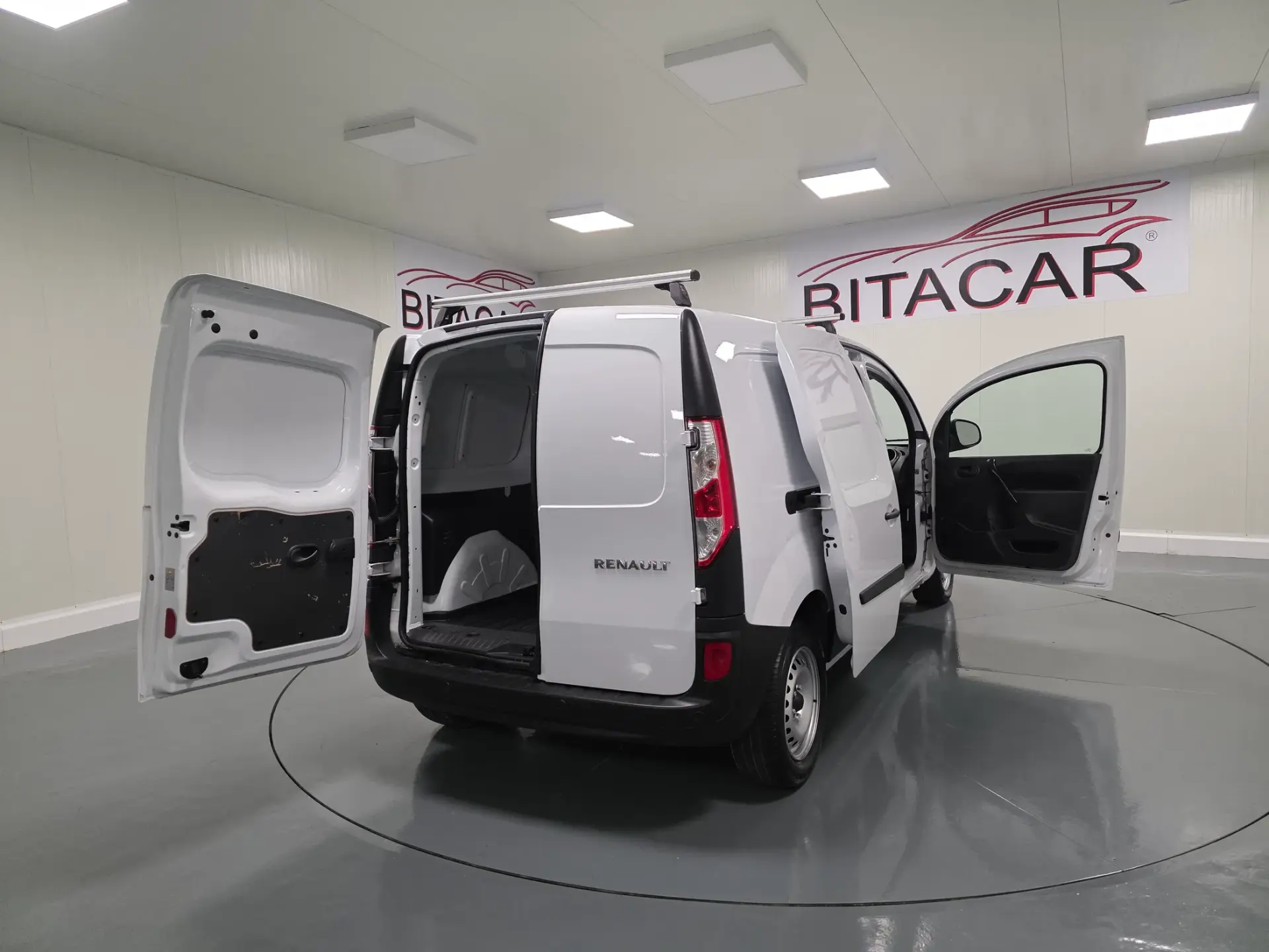 Renault Kangoo 1.5 DCI 95CV MAXI IVA DEDUTIVEL 42