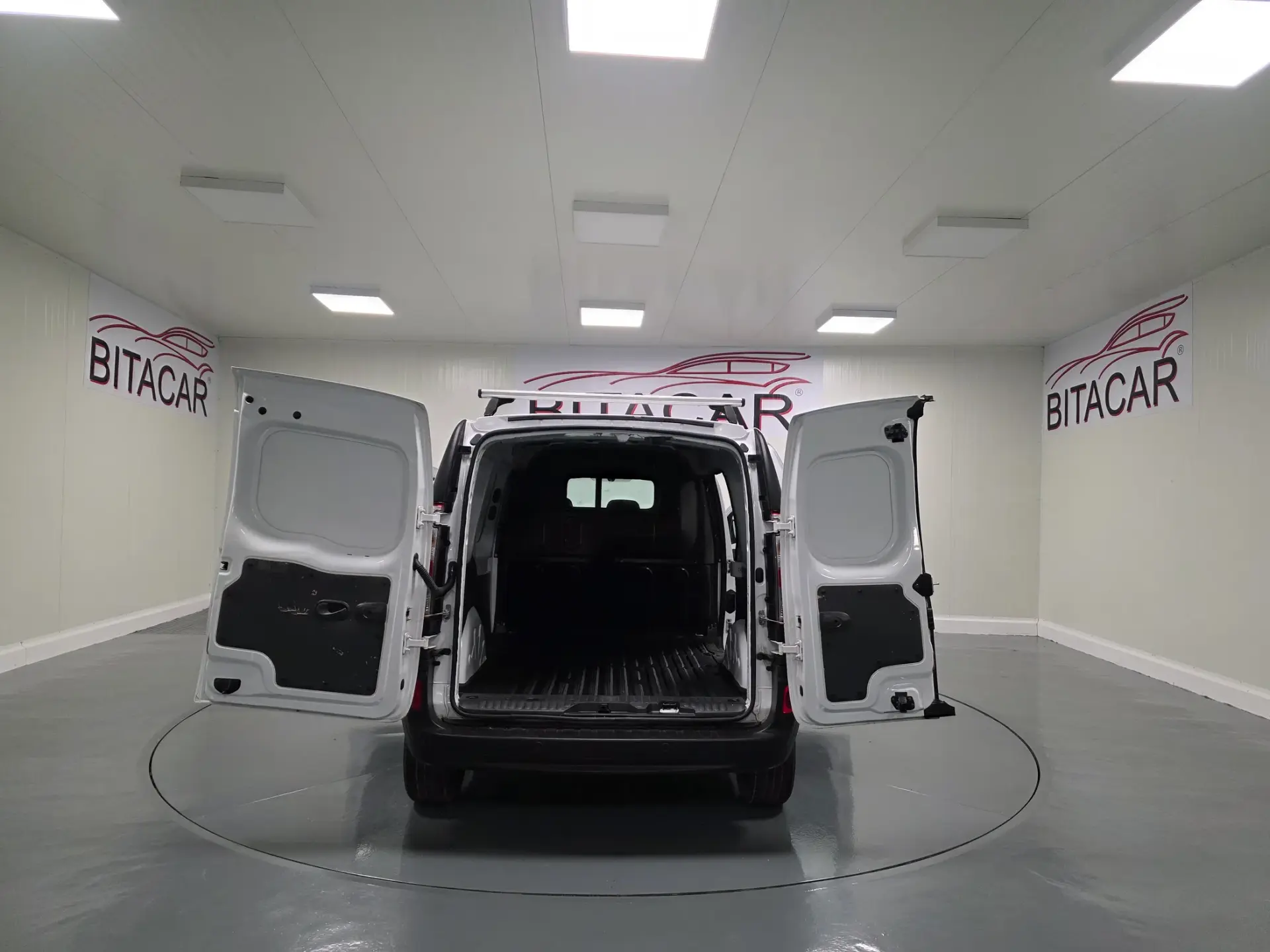 Renault Kangoo 1.5 DCI 95CV MAXI IVA DEDUTIVEL 46