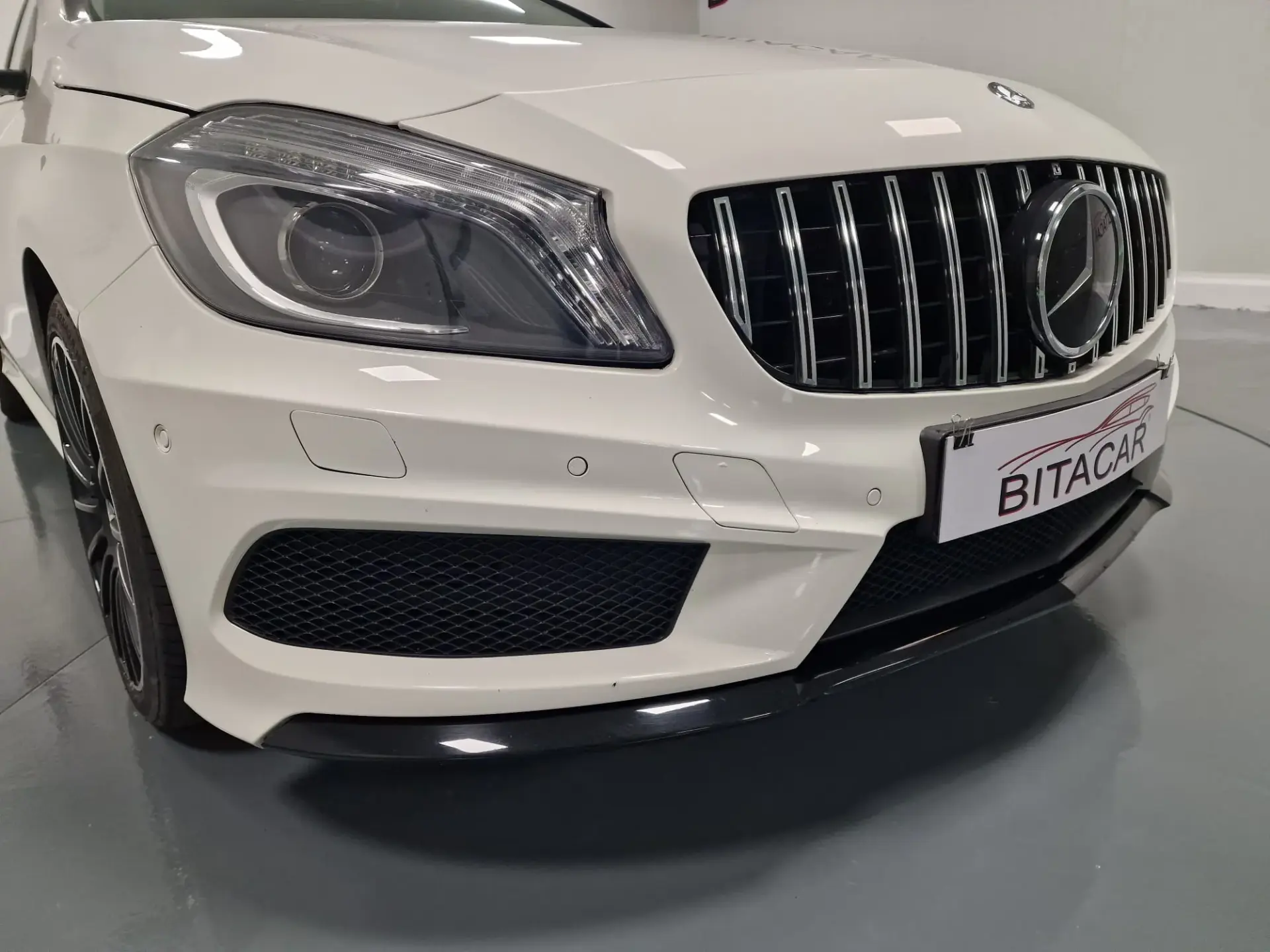 Mercedes-Benz A 180 CDi BlueEfficiency AMG Line 5