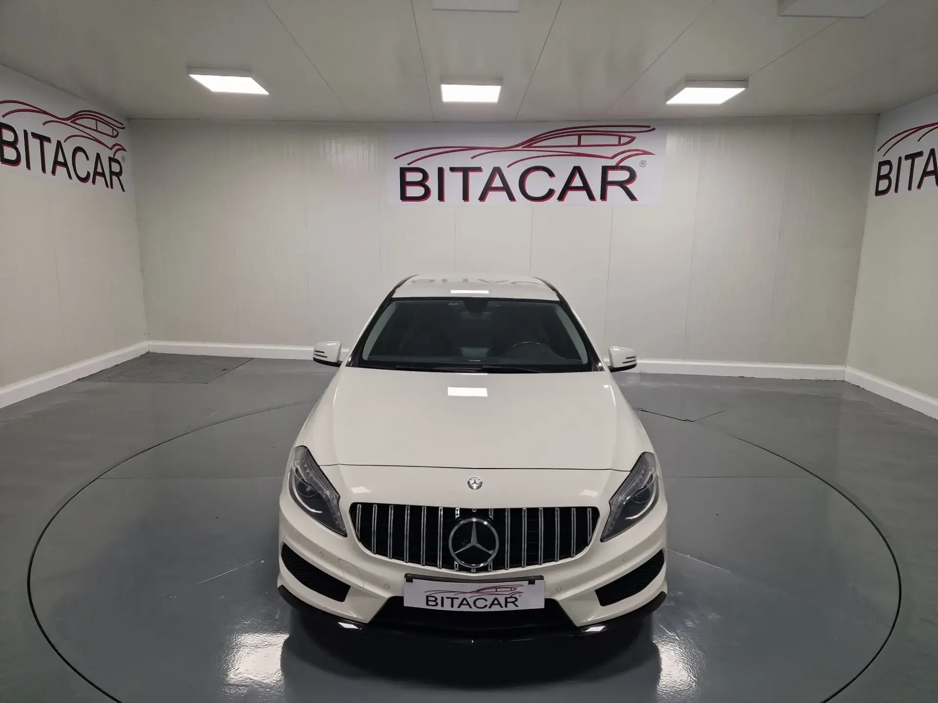 Mercedes-Benz A 180 CDi BlueEfficiency AMG Line 7
