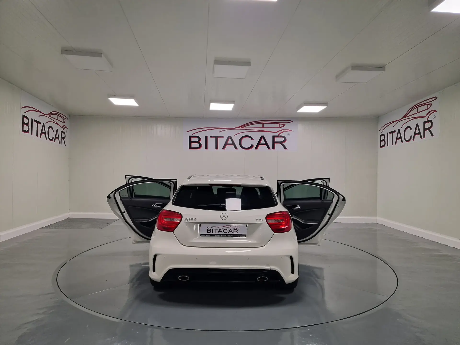 Mercedes-Benz A 180 CDi BlueEfficiency AMG Line 35