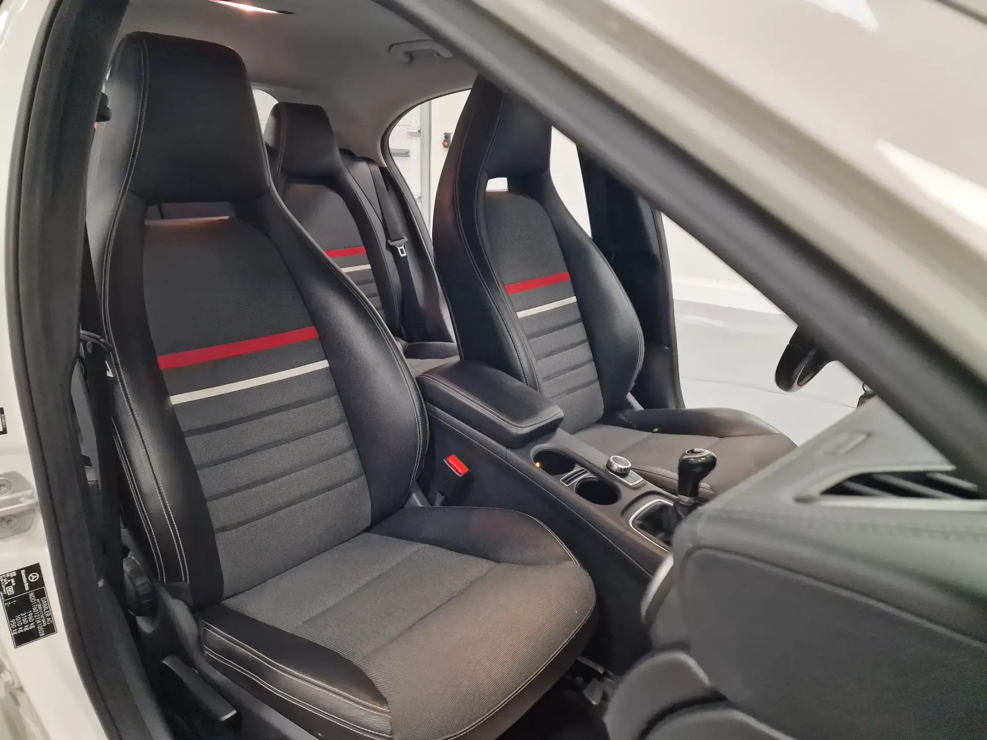 Mercedes-Benz A 180 CDi BlueEfficiency AMG Line 56