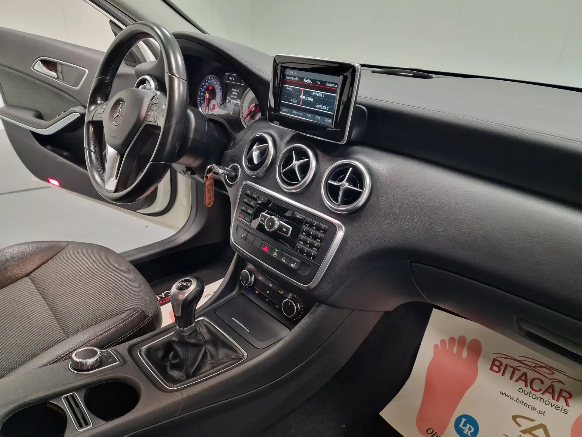 Mercedes-Benz A 180 CDi BlueEfficiency AMG Line 61