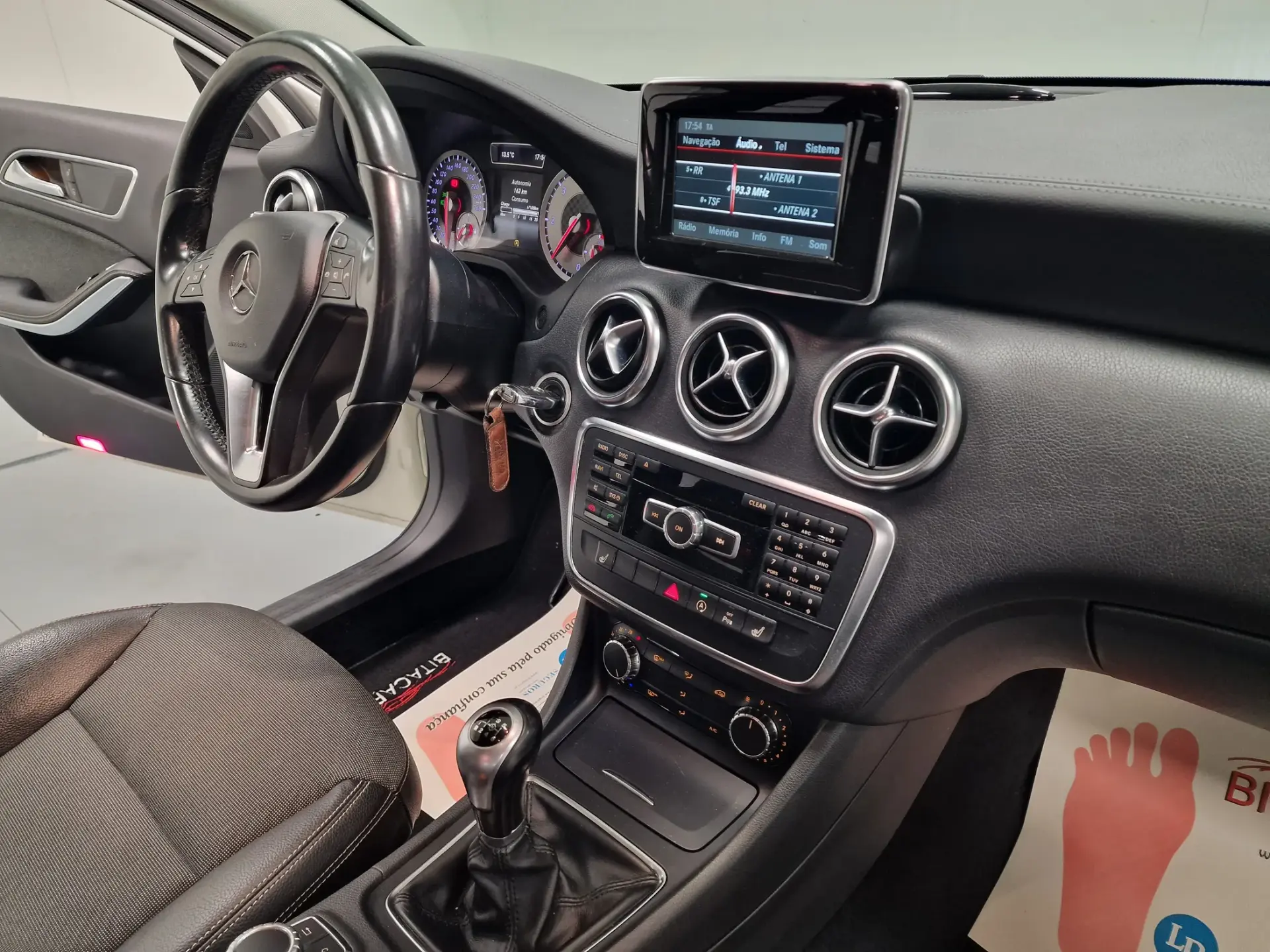 Mercedes-Benz A 180 CDi BlueEfficiency AMG Line 62