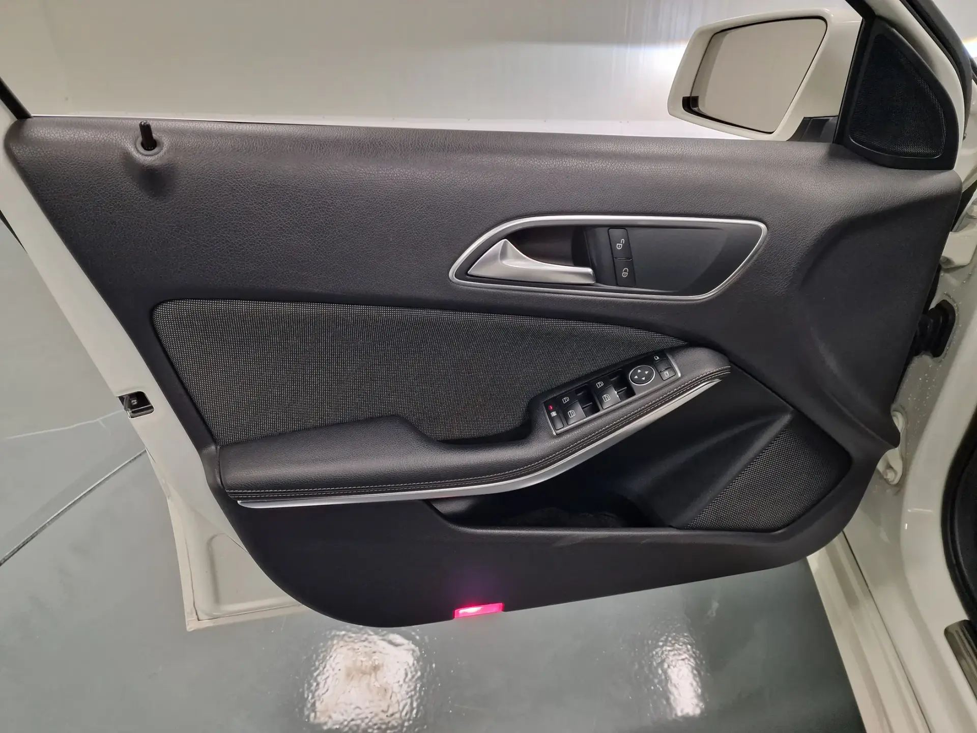 Mercedes-Benz A 180 CDi BlueEfficiency AMG Line 64