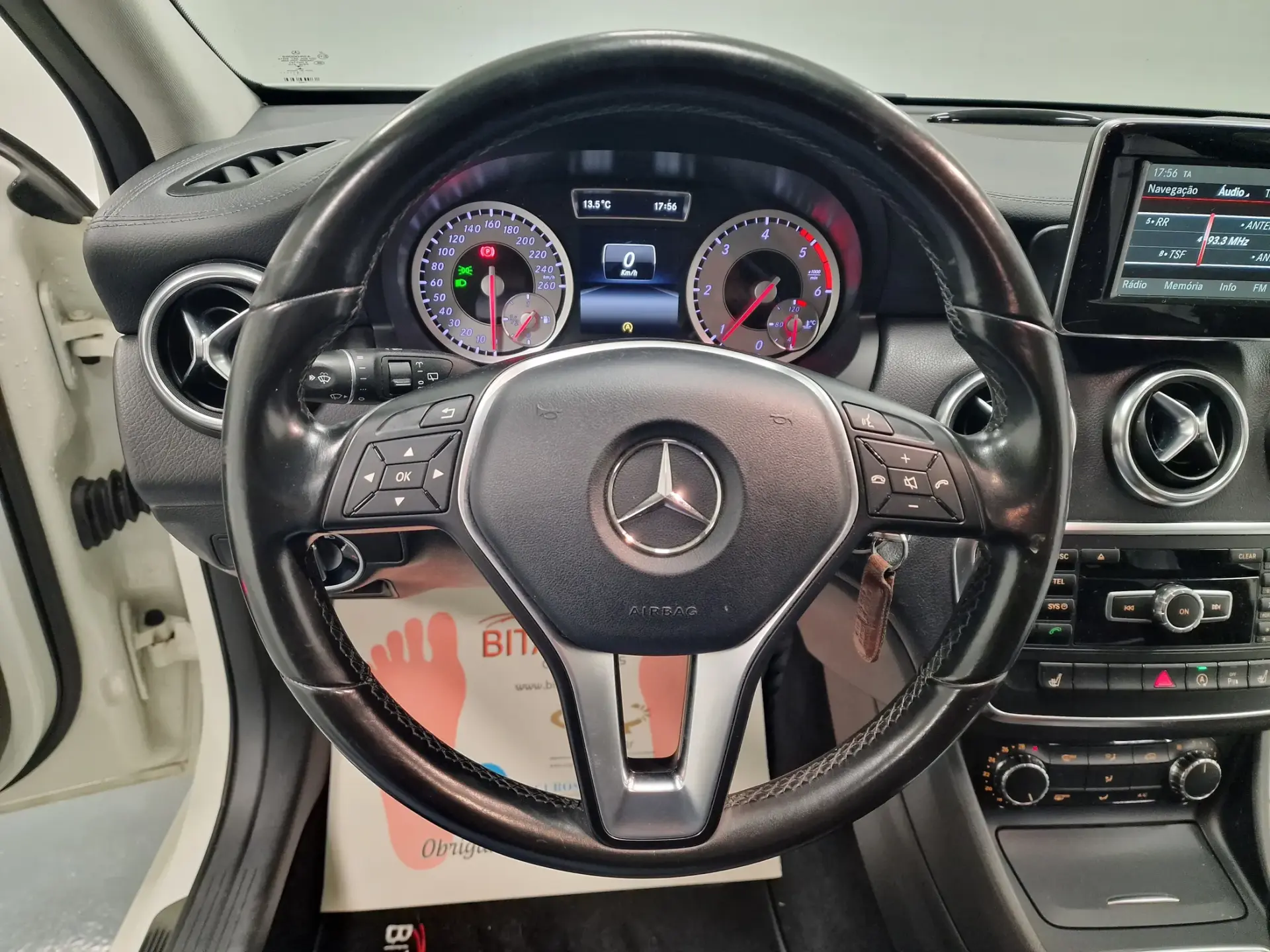 Mercedes-Benz A 180 CDi BlueEfficiency AMG Line 76