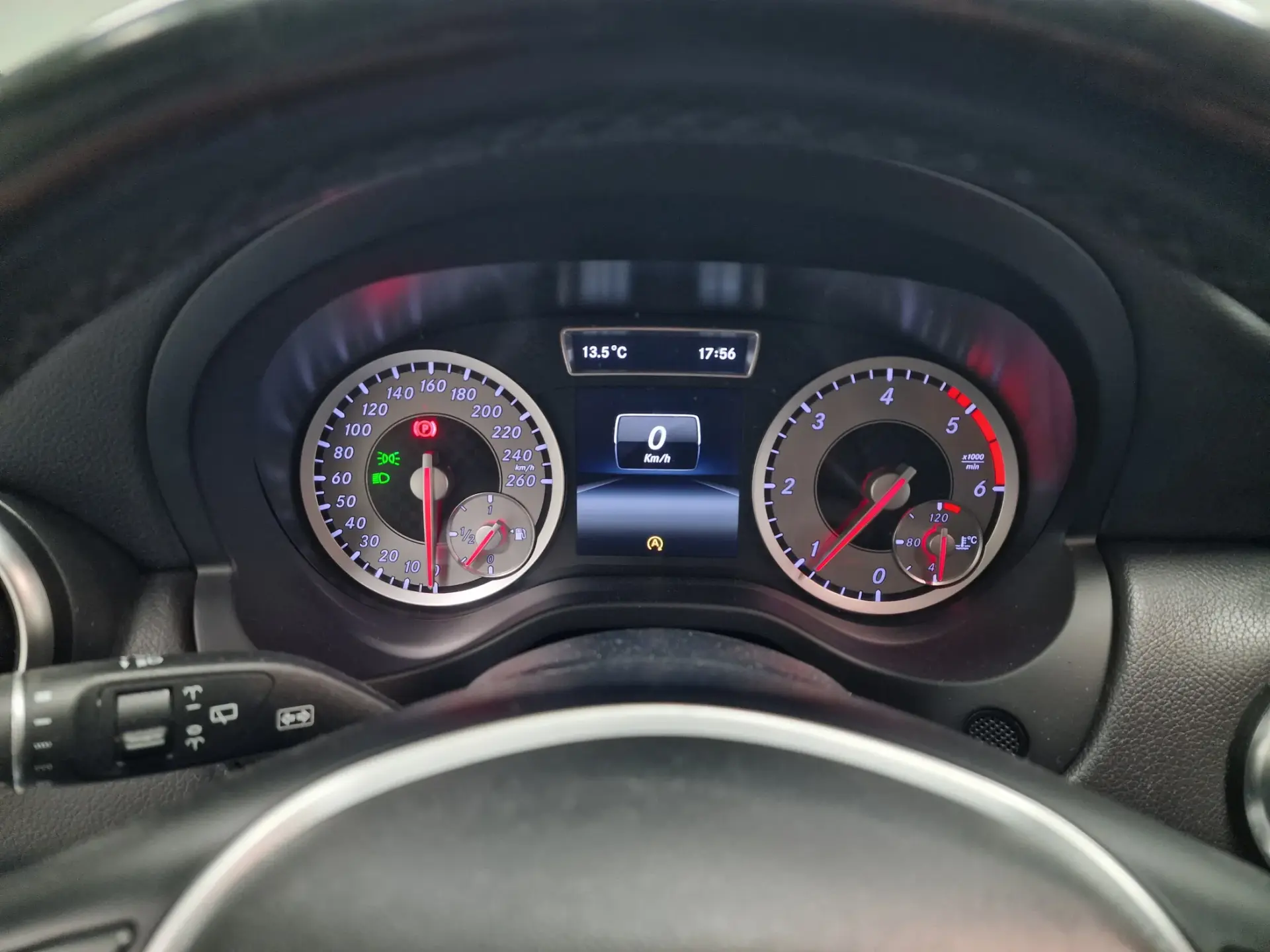 Mercedes-Benz A 180 CDi BlueEfficiency AMG Line 77