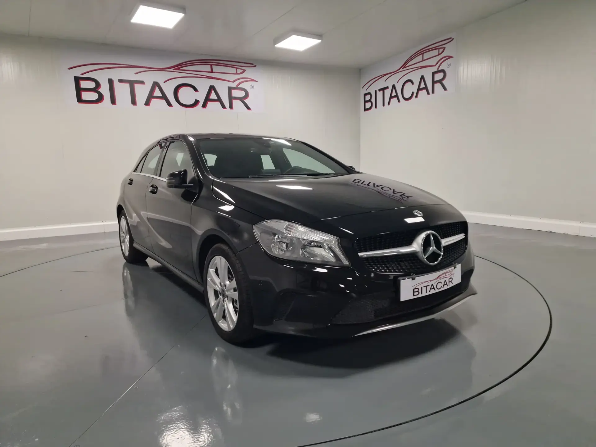 Mercedes-Benz A 180 d Urban 2
