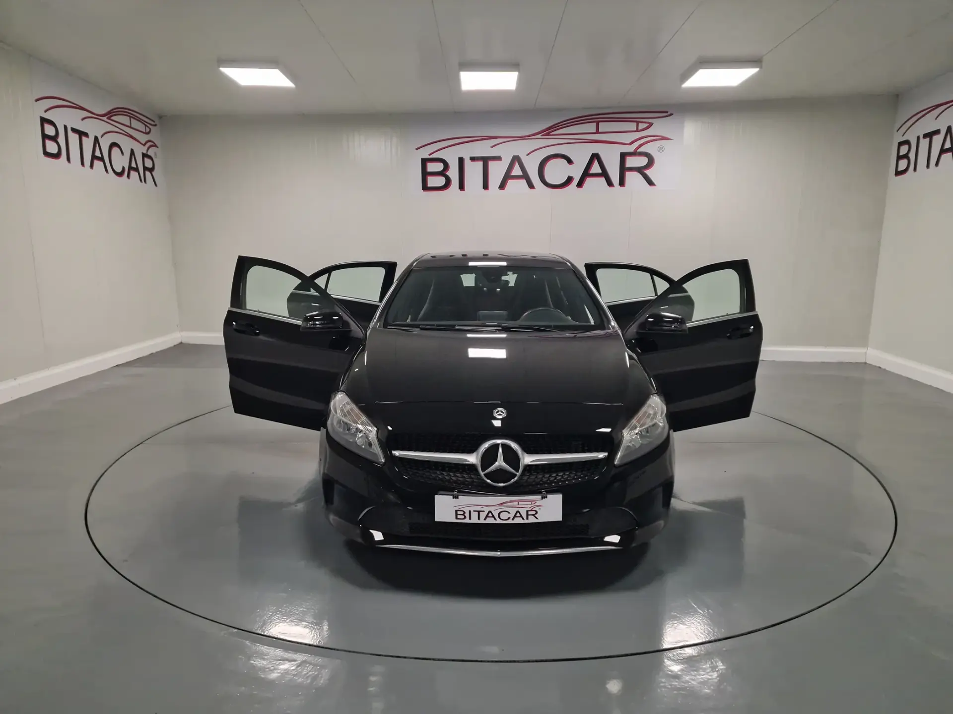 Mercedes-Benz A 180 d Urban 17