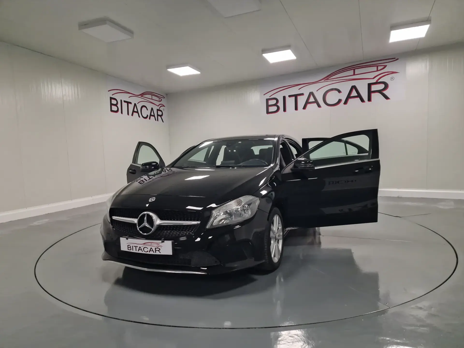 Mercedes-Benz A 180 d Urban 18