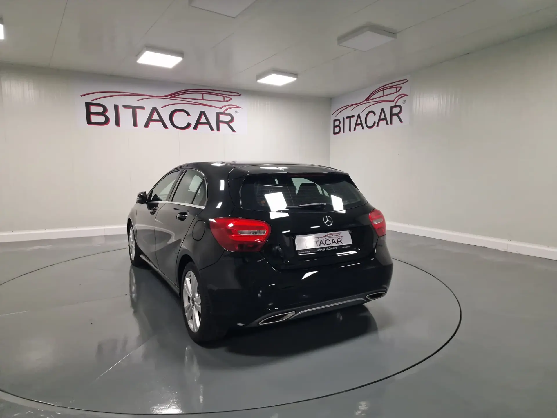 Mercedes-Benz A 180 d Urban 21