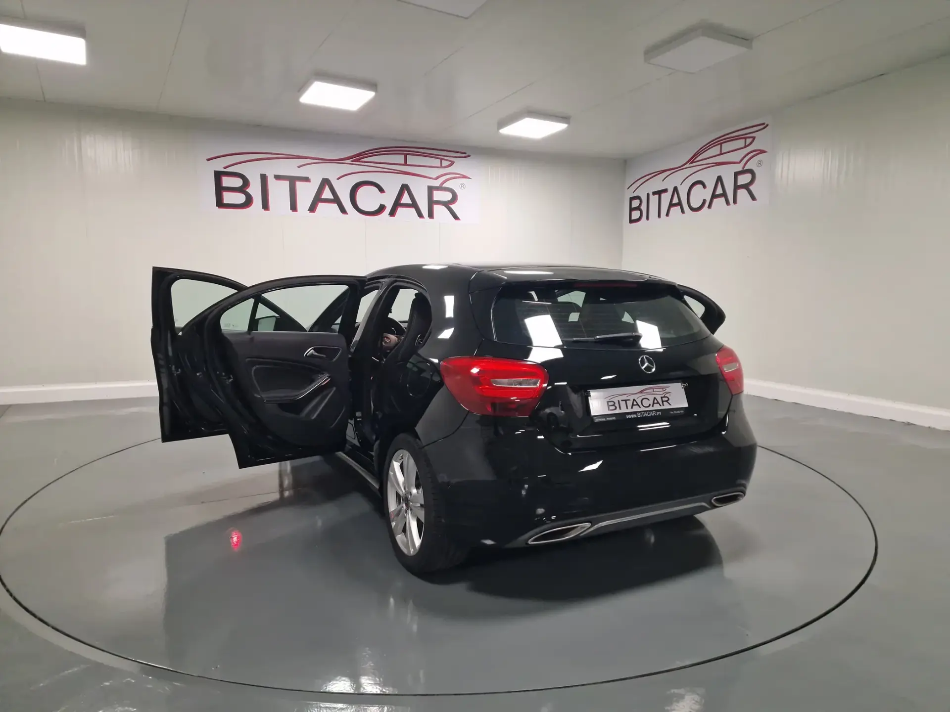 Mercedes-Benz A 180 d Urban 33