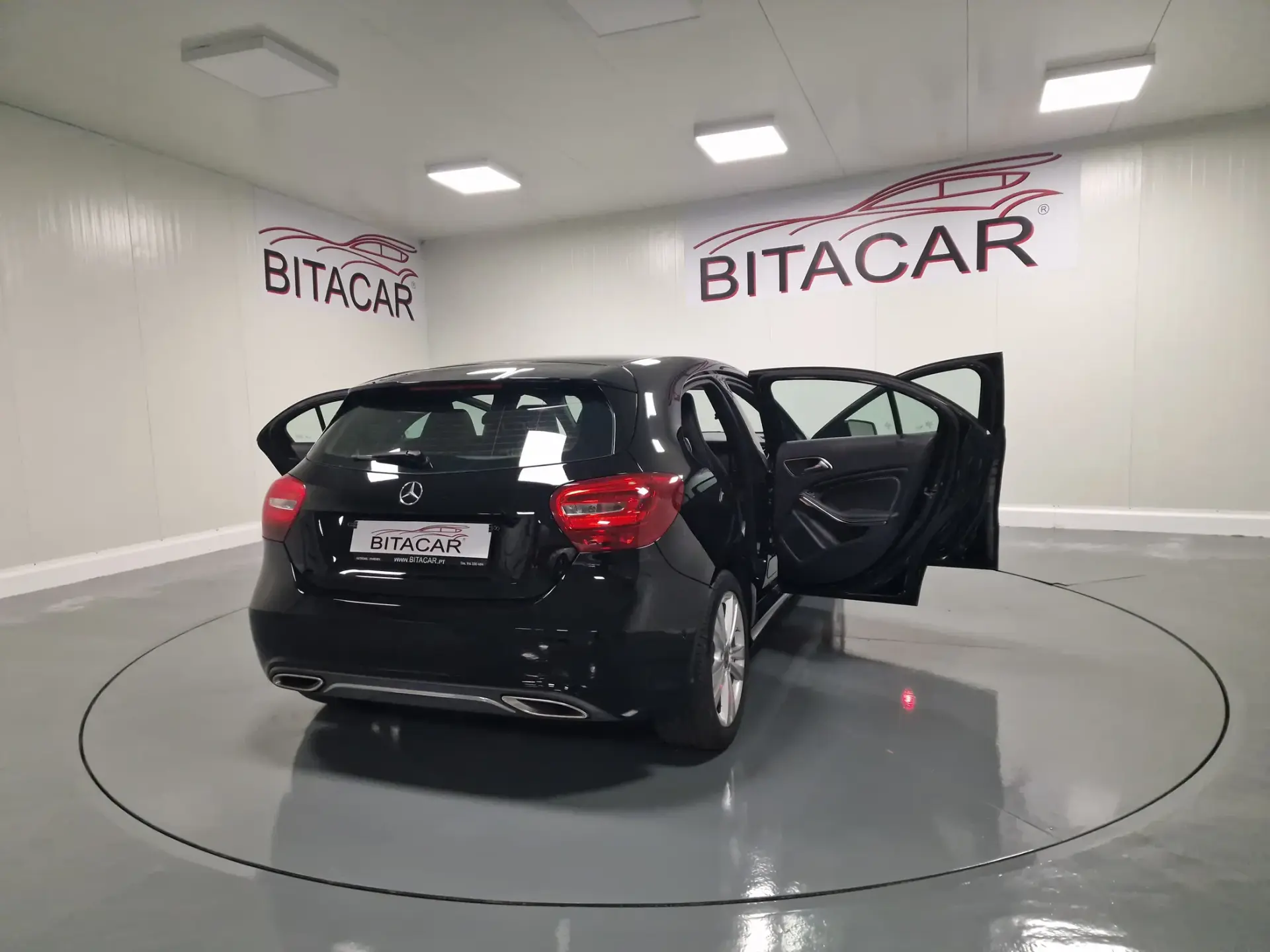 Mercedes-Benz A 180 d Urban 36