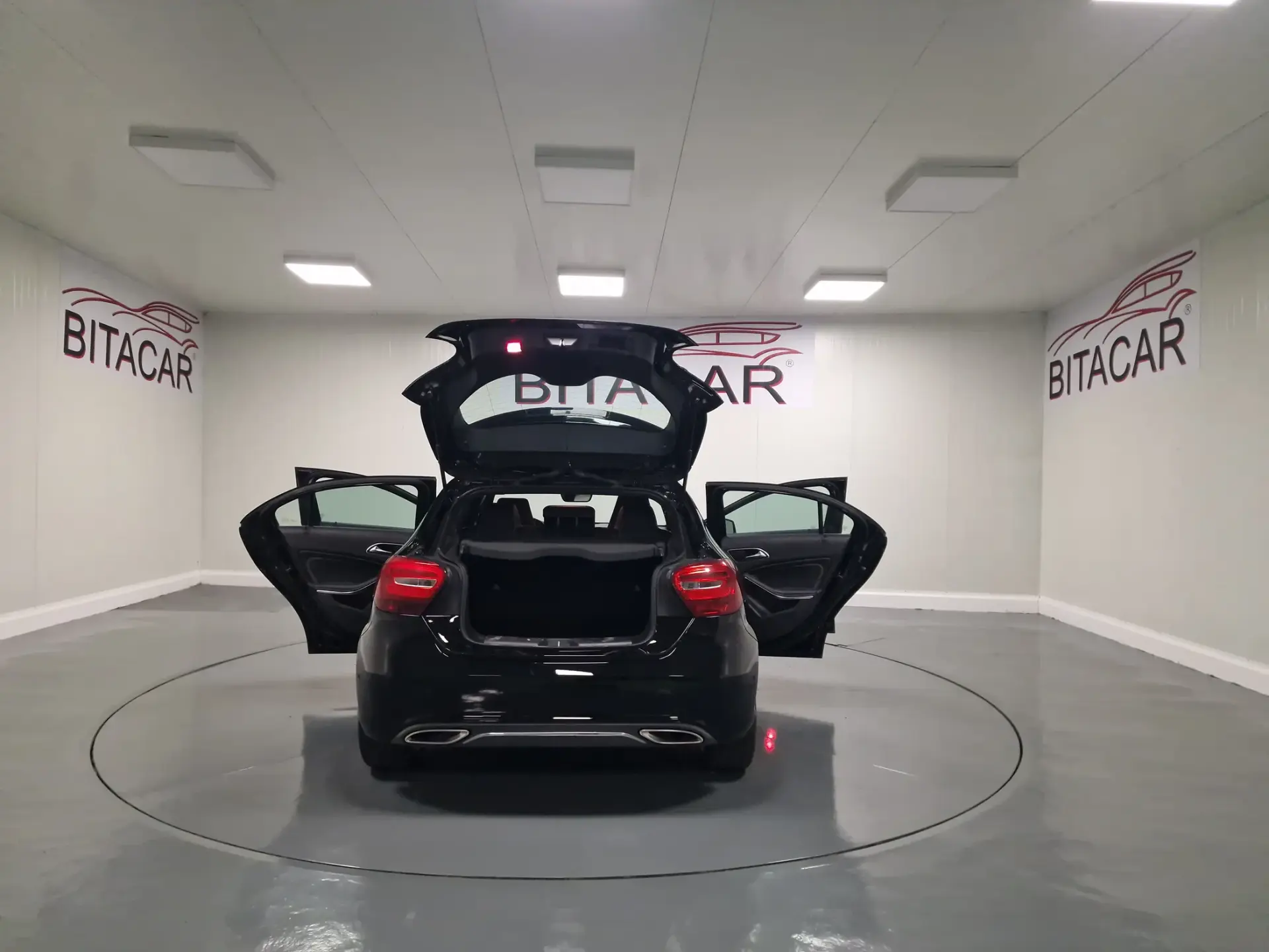 Mercedes-Benz A 180 d Urban 38