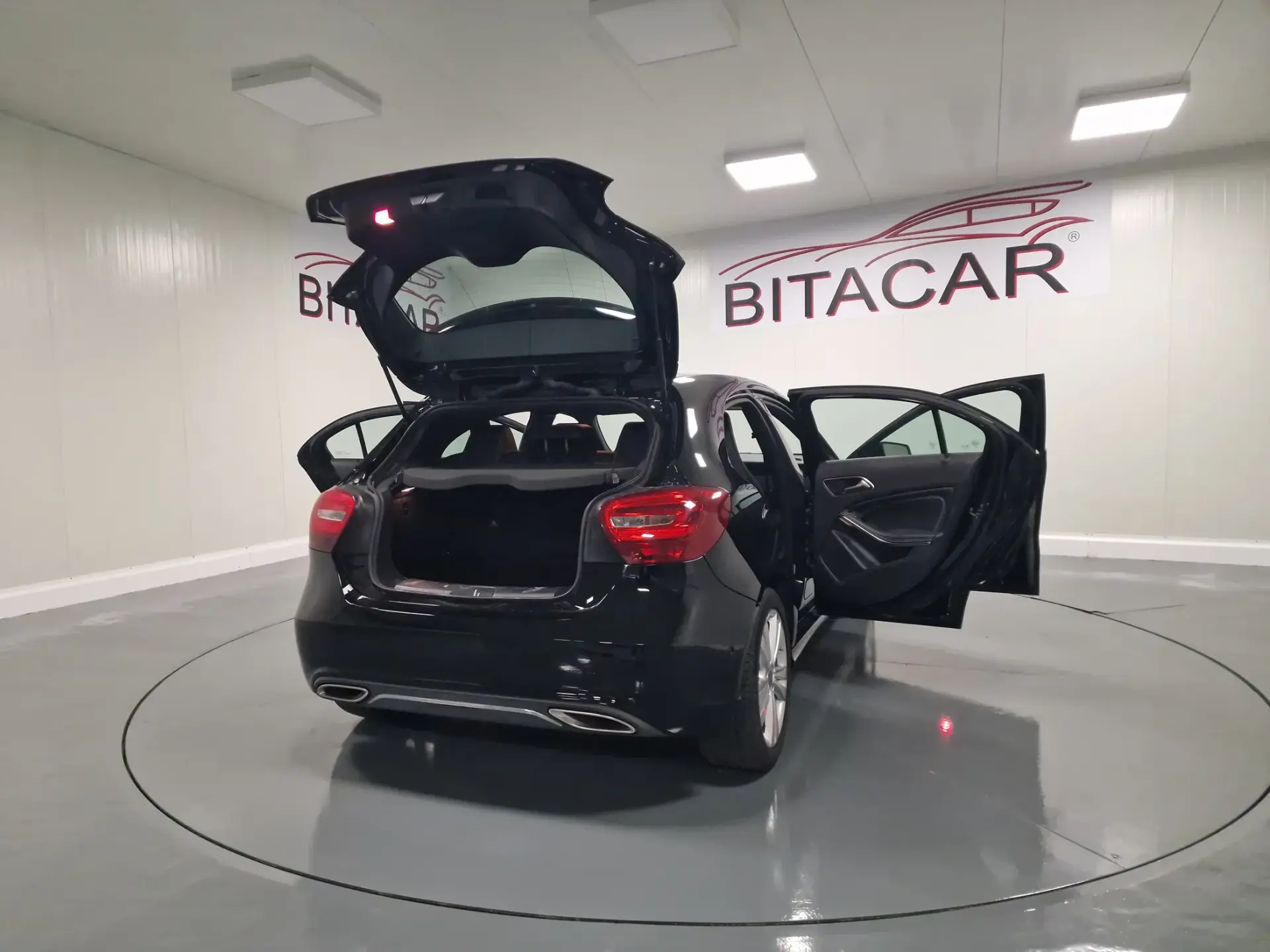 Mercedes-Benz A 180 d Urban 40