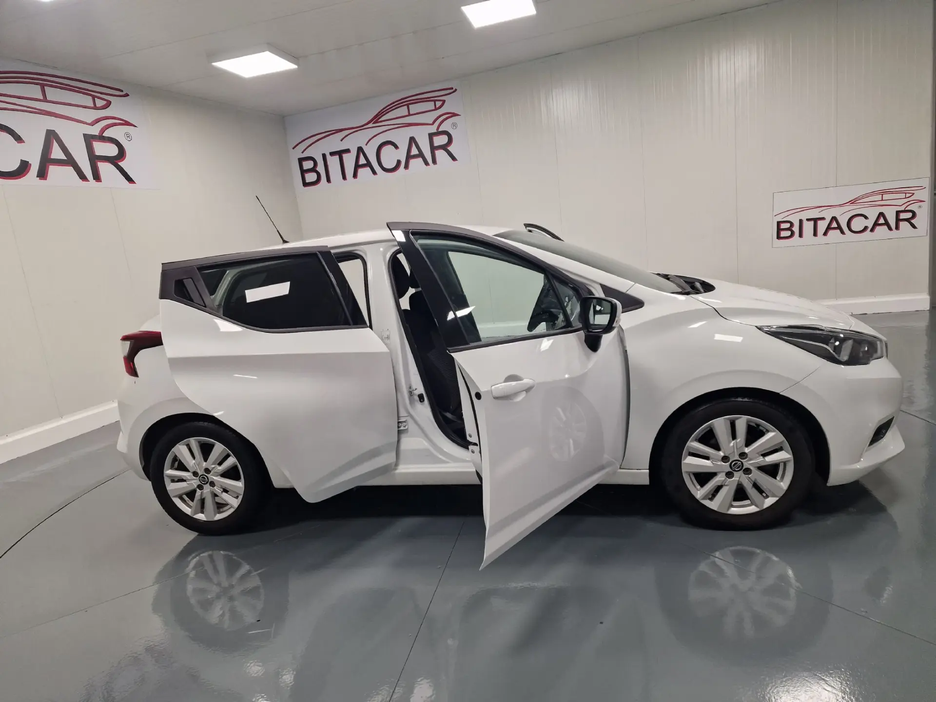 Nissan Micra 1.0 IG-T N CONNECTA 12