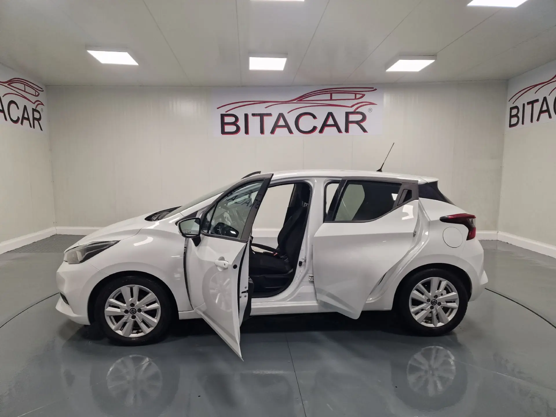Nissan Micra 1.0 IG-T N CONNECTA 15