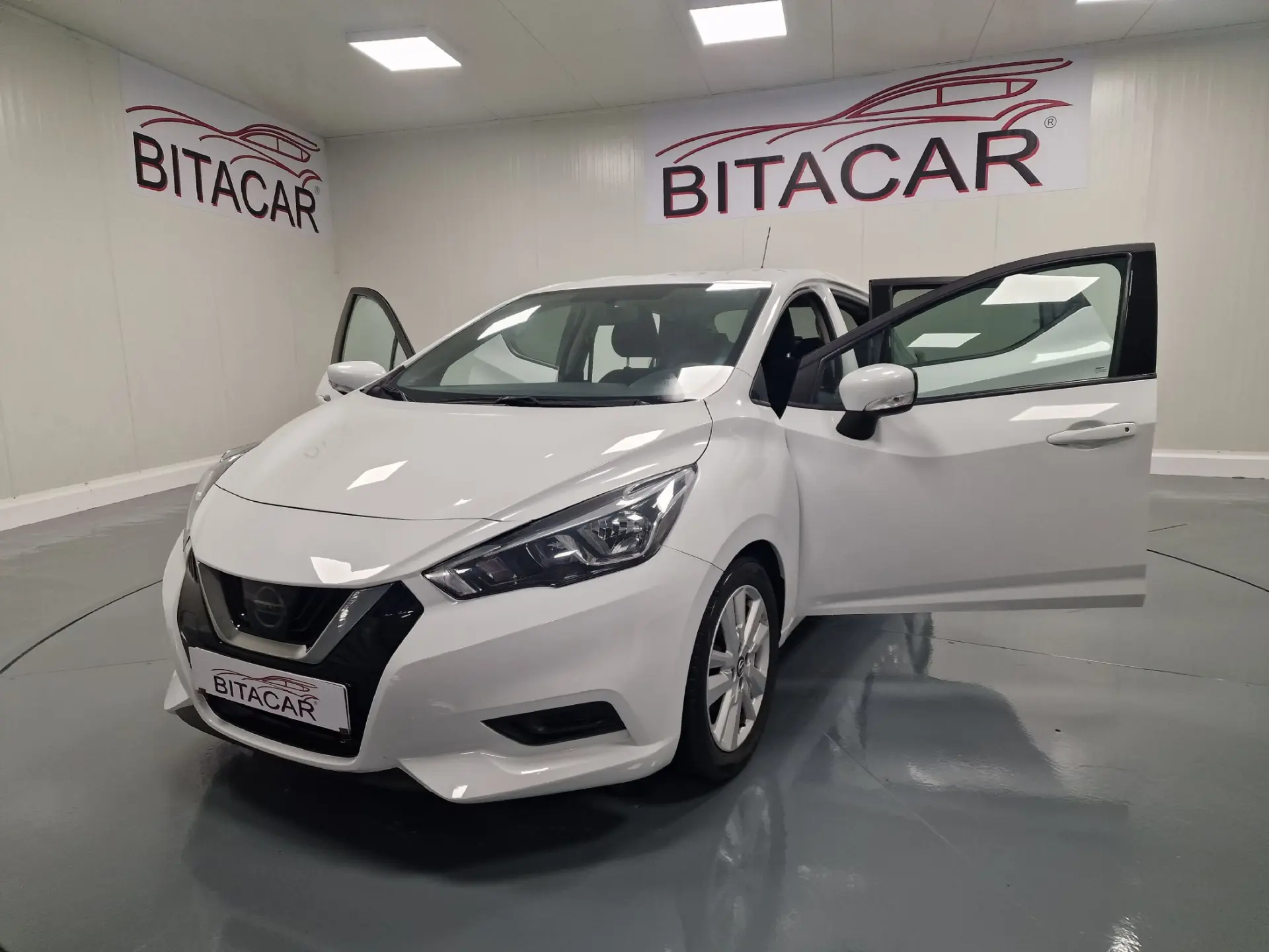 Nissan Micra 1.0 IG-T N CONNECTA 16