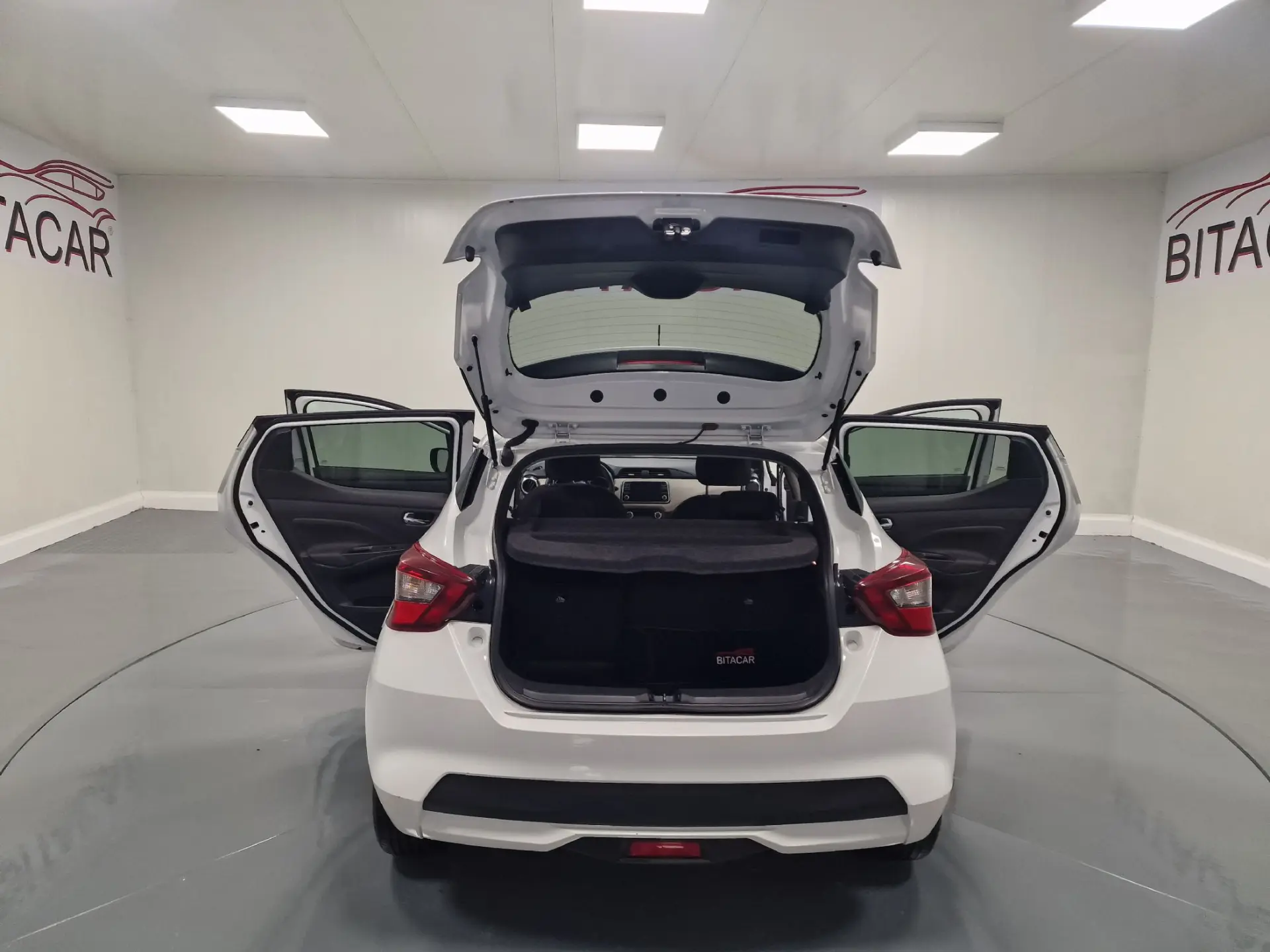 Nissan Micra 1.0 IG-T N CONNECTA 24